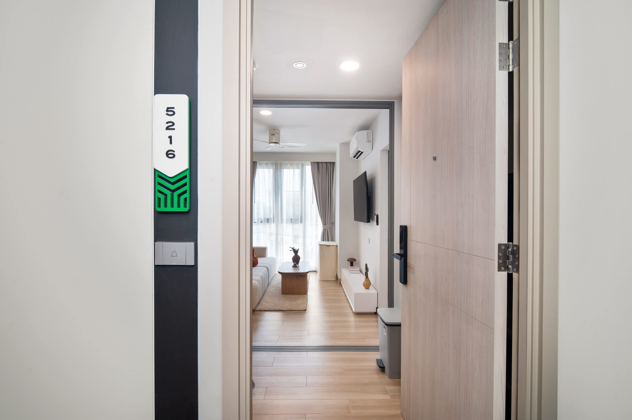Skypark Celeste 5, One-Bedroom 5216 1Bx Deluxe