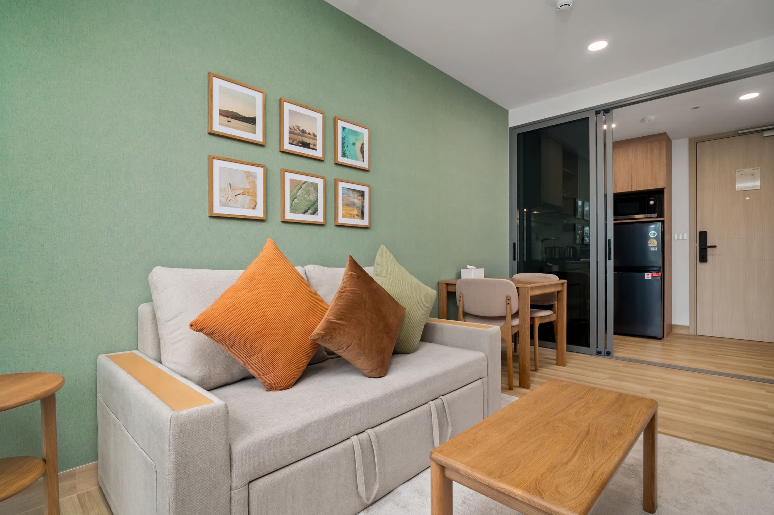 Skypark Celeste 5, One Bedroom 1Cx Premium