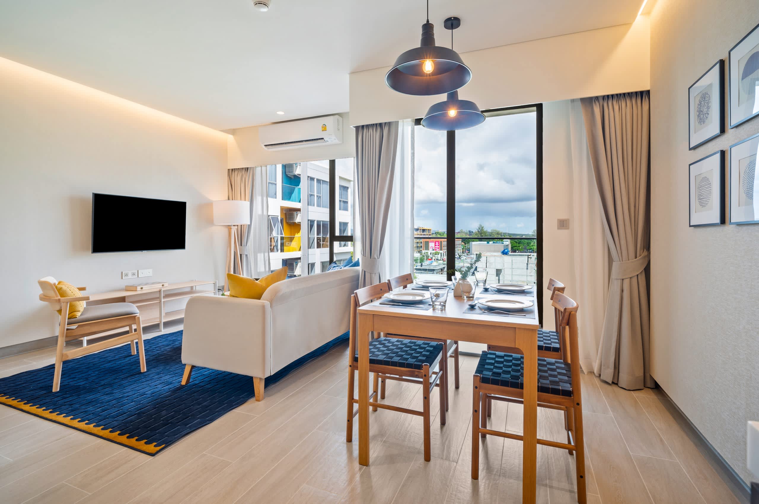 Laguna Lakeside Residences 2BR C4 Lake side
