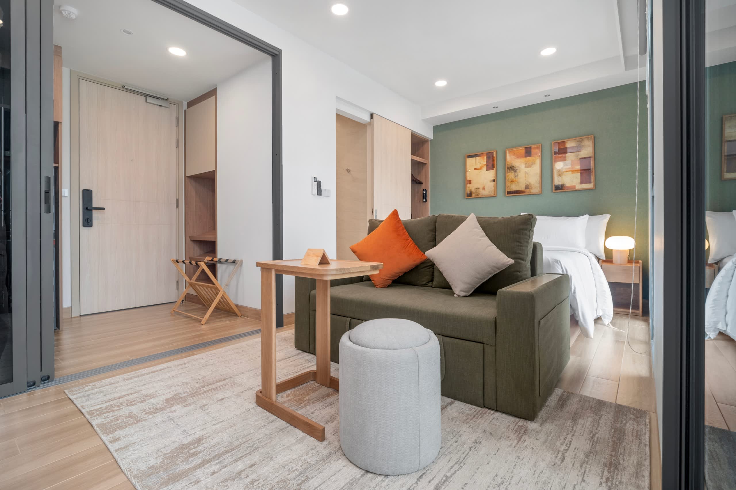 Skypark Celeste 4, Studio 1A Premium