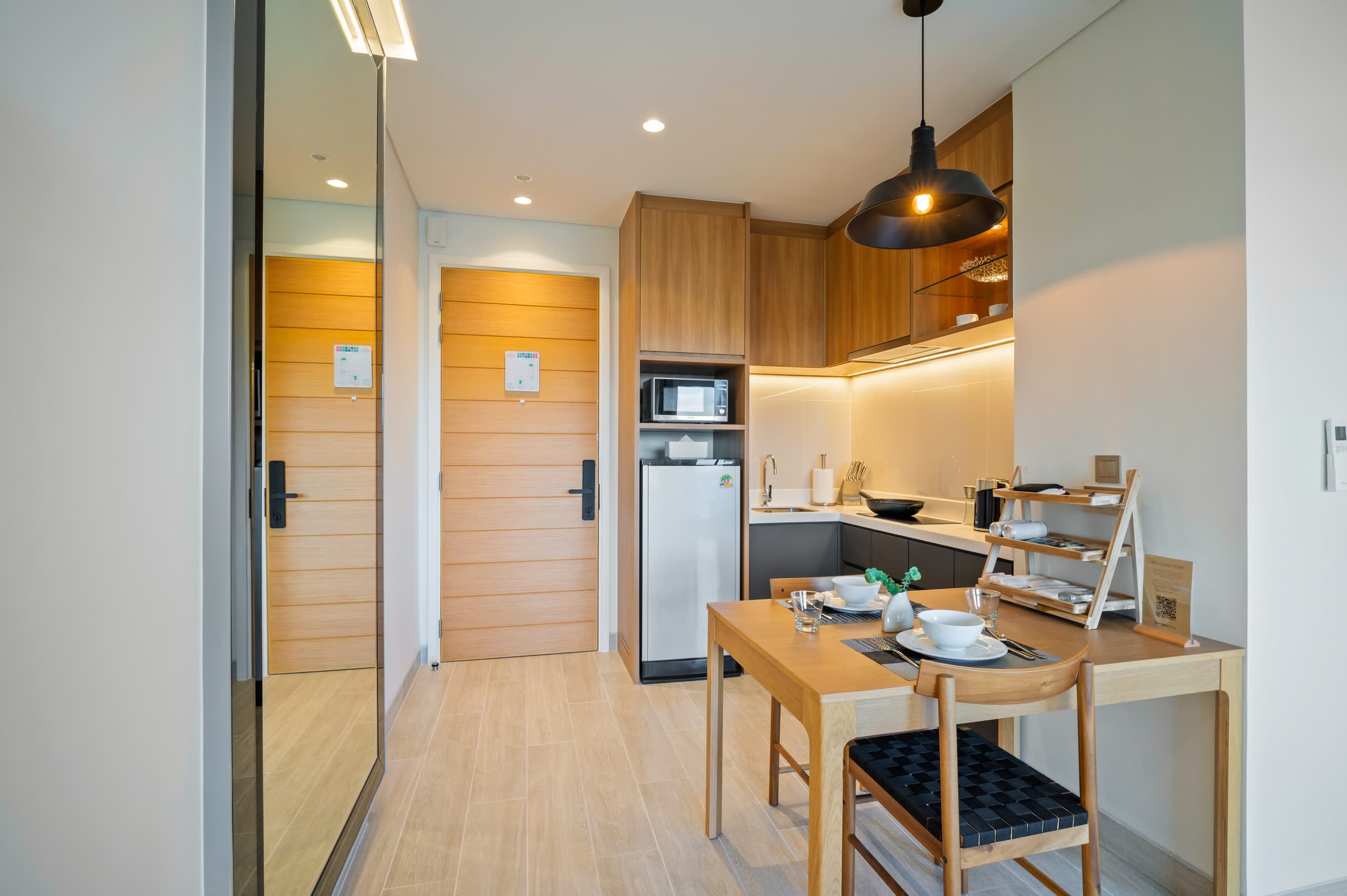 Laguna Lakeside Residences 1BR B3 Field side