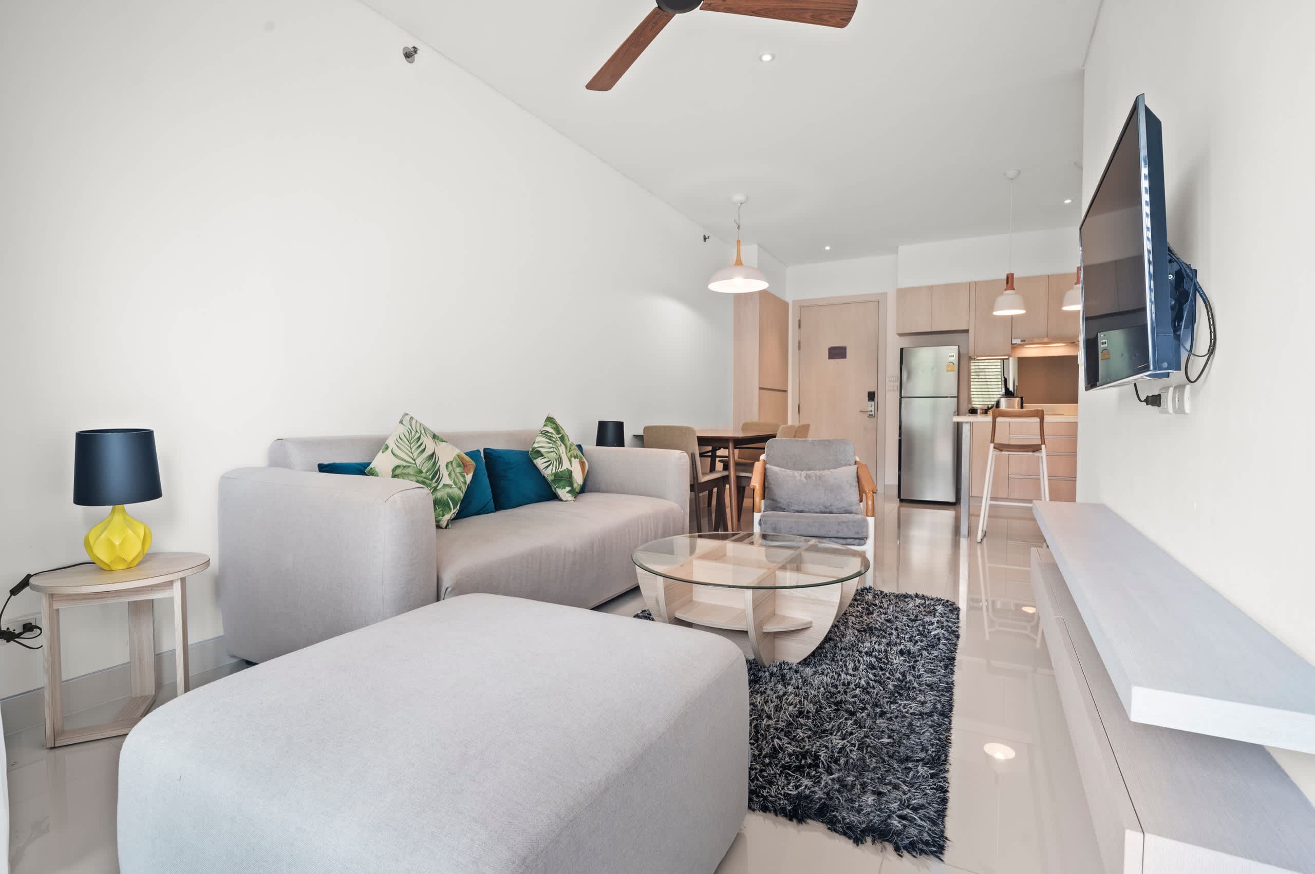 Cassia Residences 2BR D Sea side