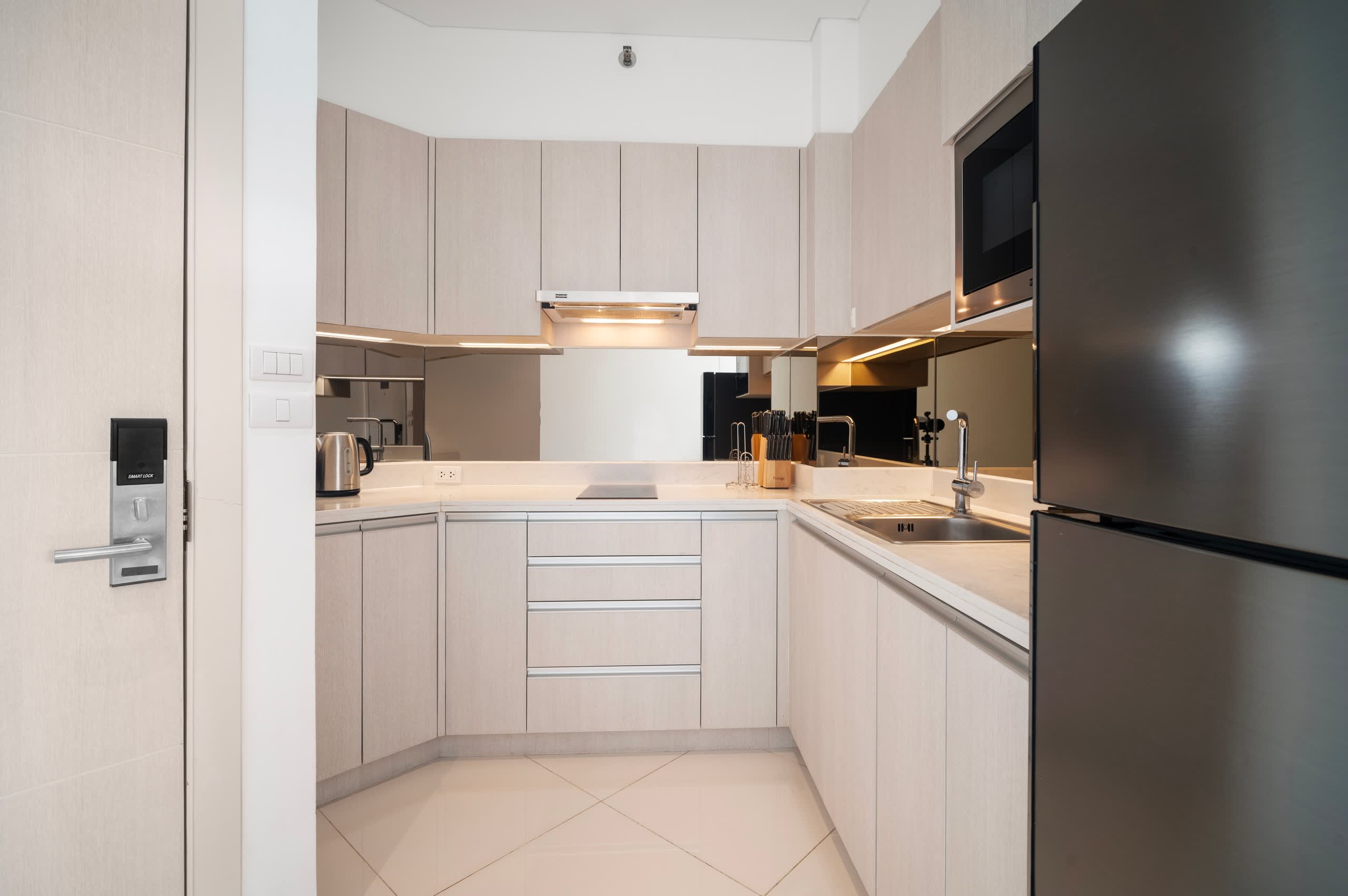 Cassia Residences 2BR C Lake side