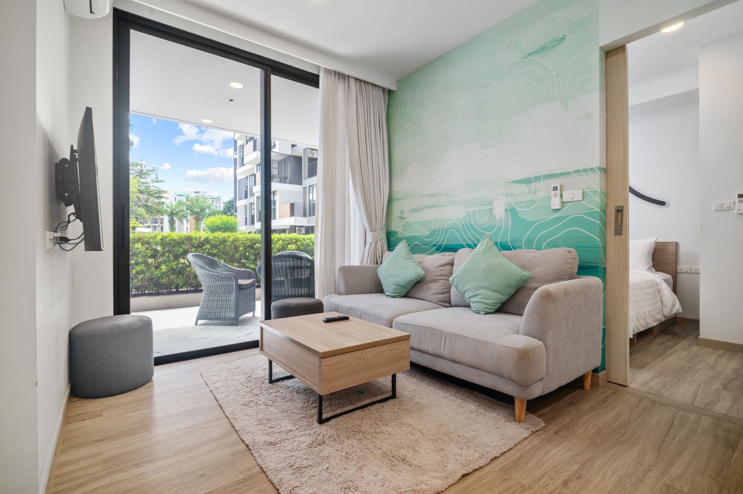 Skypark Aurora 2BR 2A2 Golf side