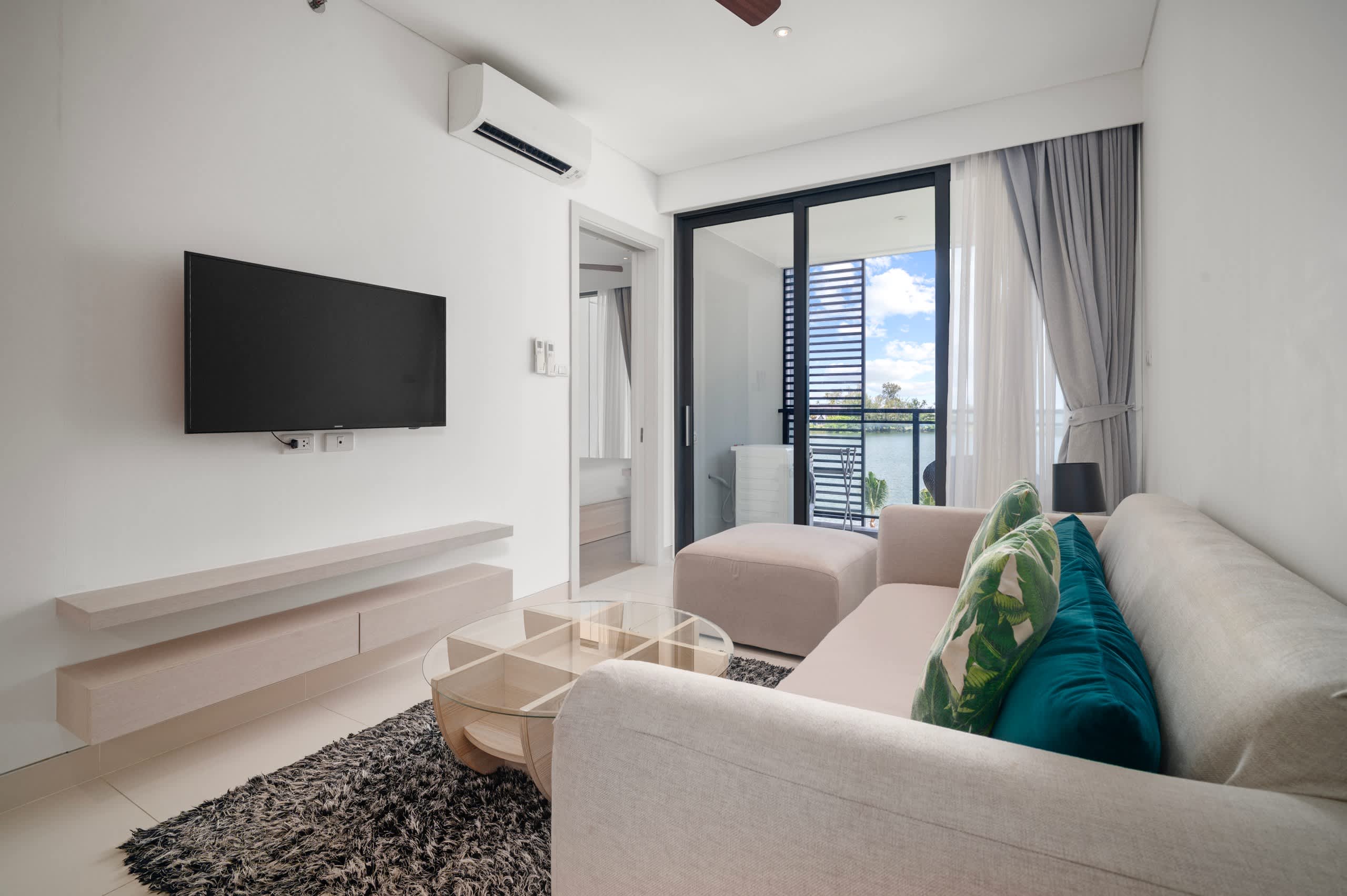 Cassia Residences 1BR A Sea side