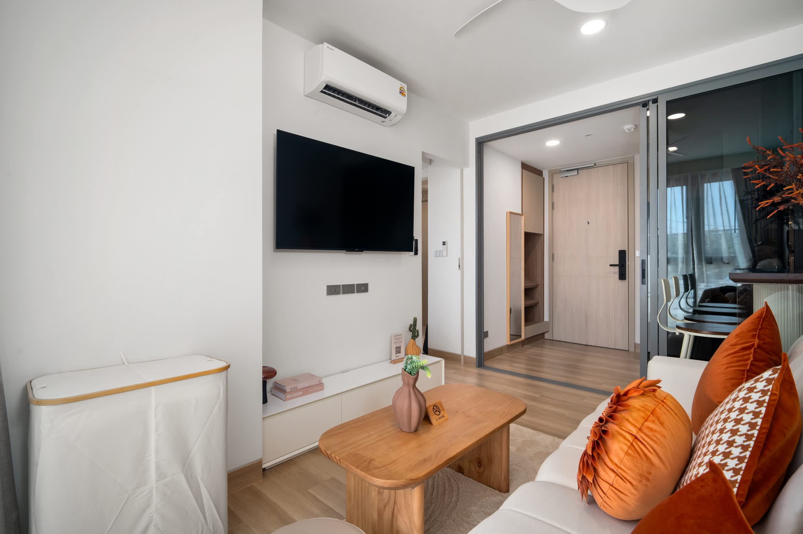 Skypark Celeste 5, One Bedroom 1Bx Deluxe