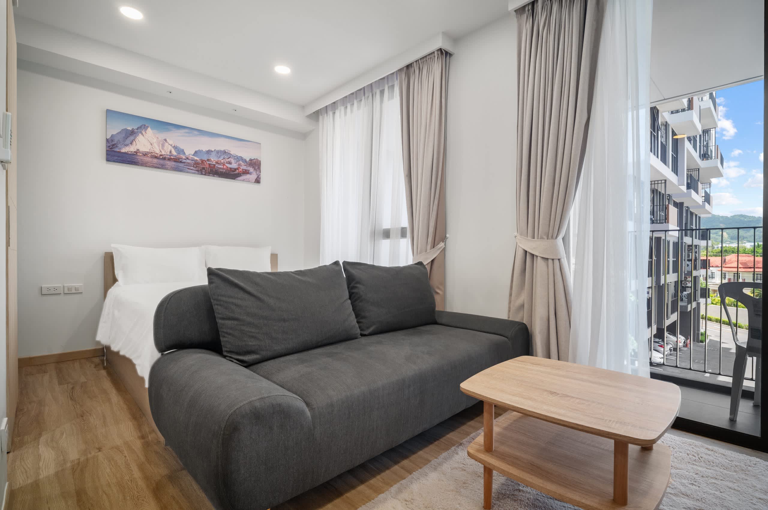 Skypark Aurora Studio 1A Lake side