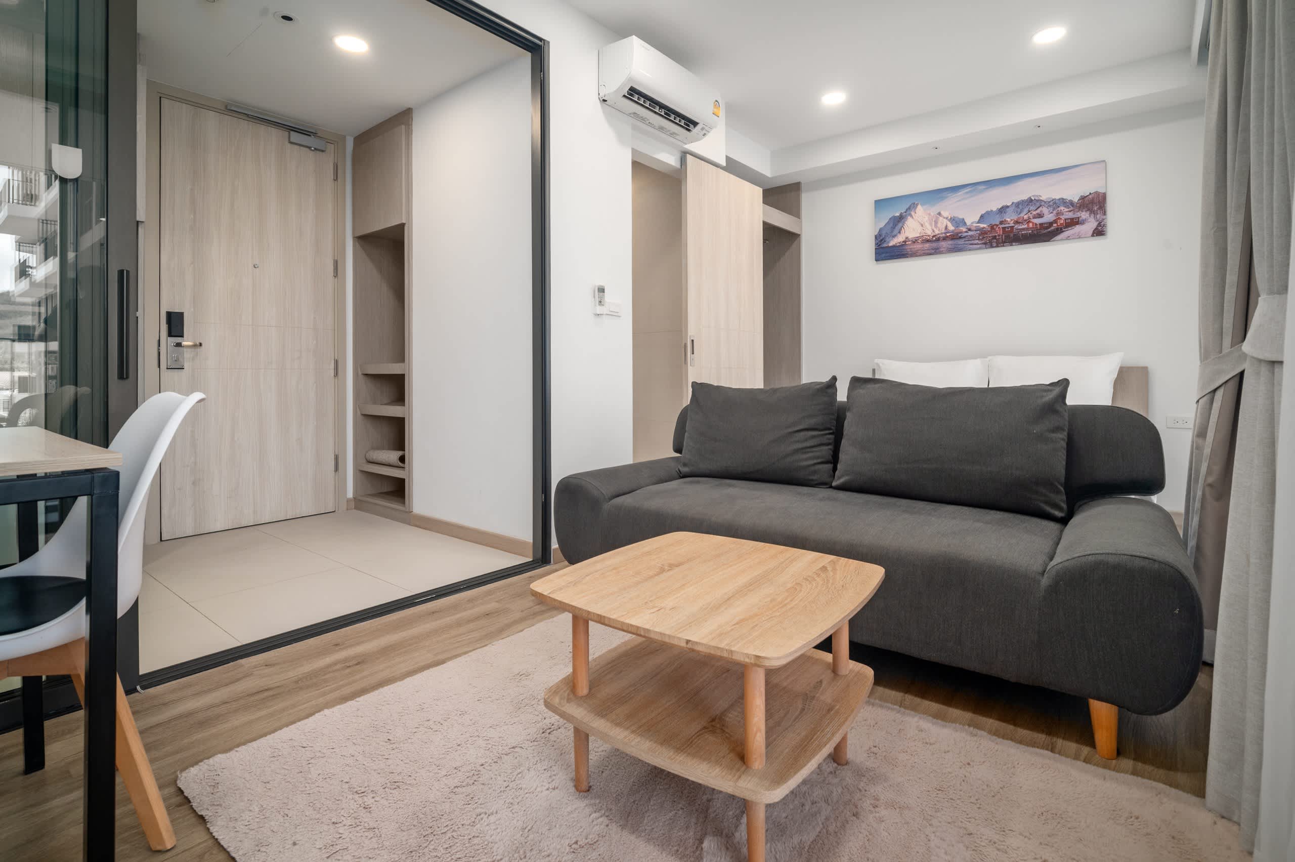 Skypark Aurora Studio 1A Lake side