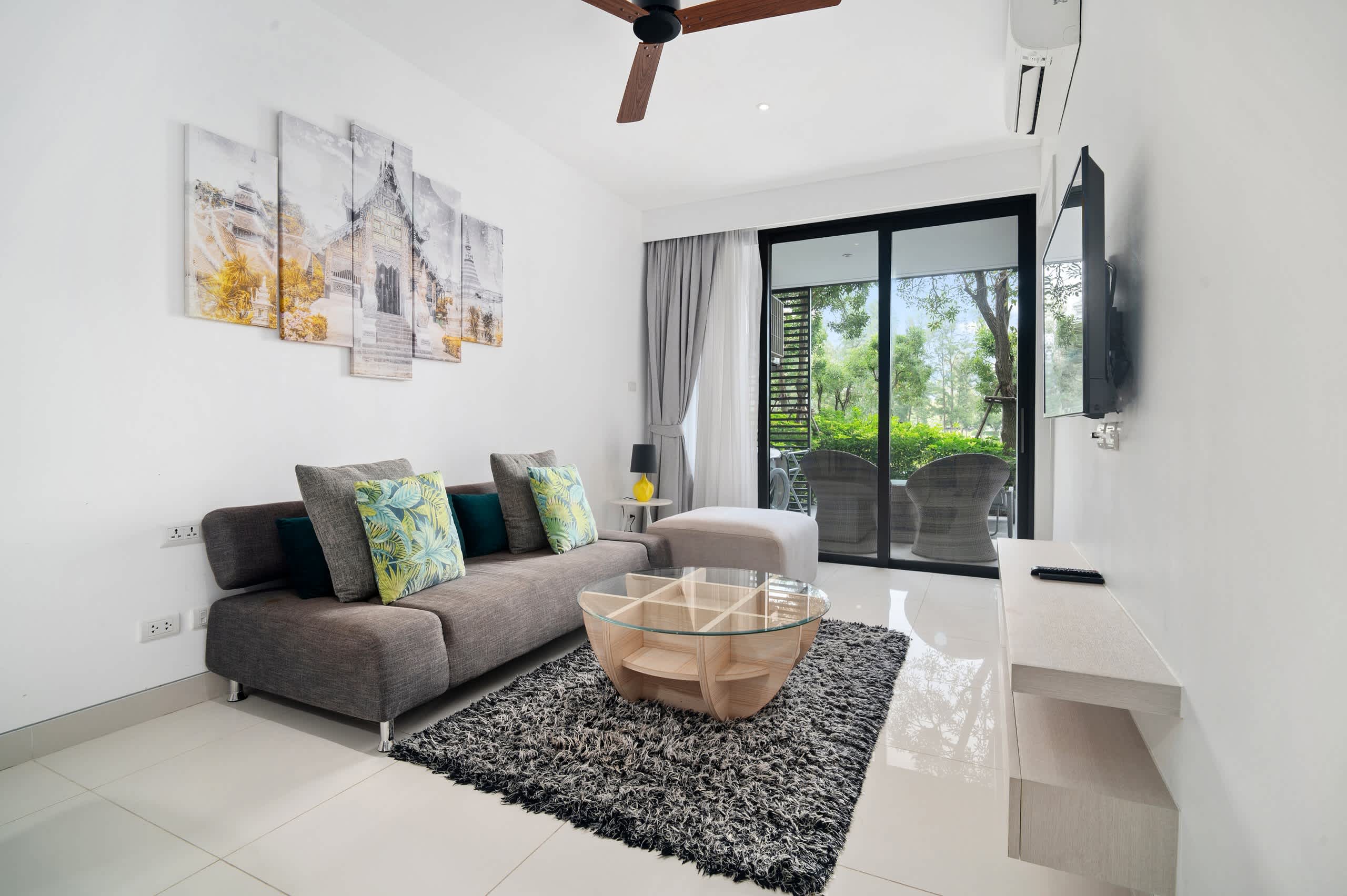 Cassia Residences 1BR A1 Lake side Ground Floor