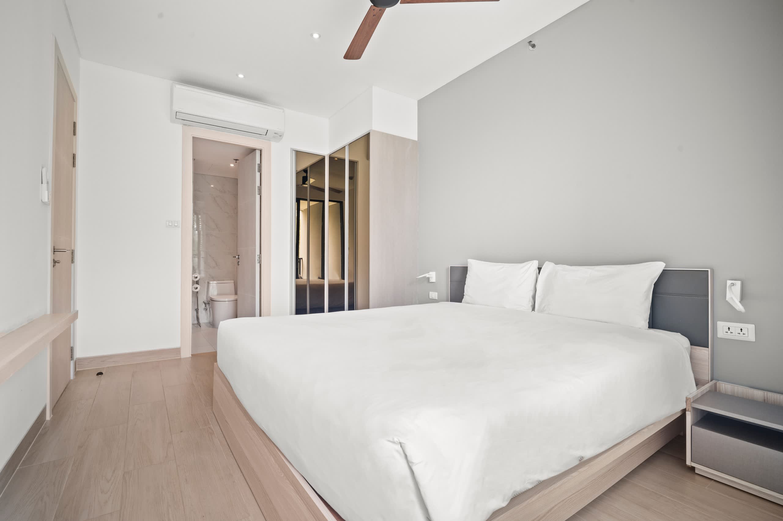Cassia Residences 2BR D Sea side