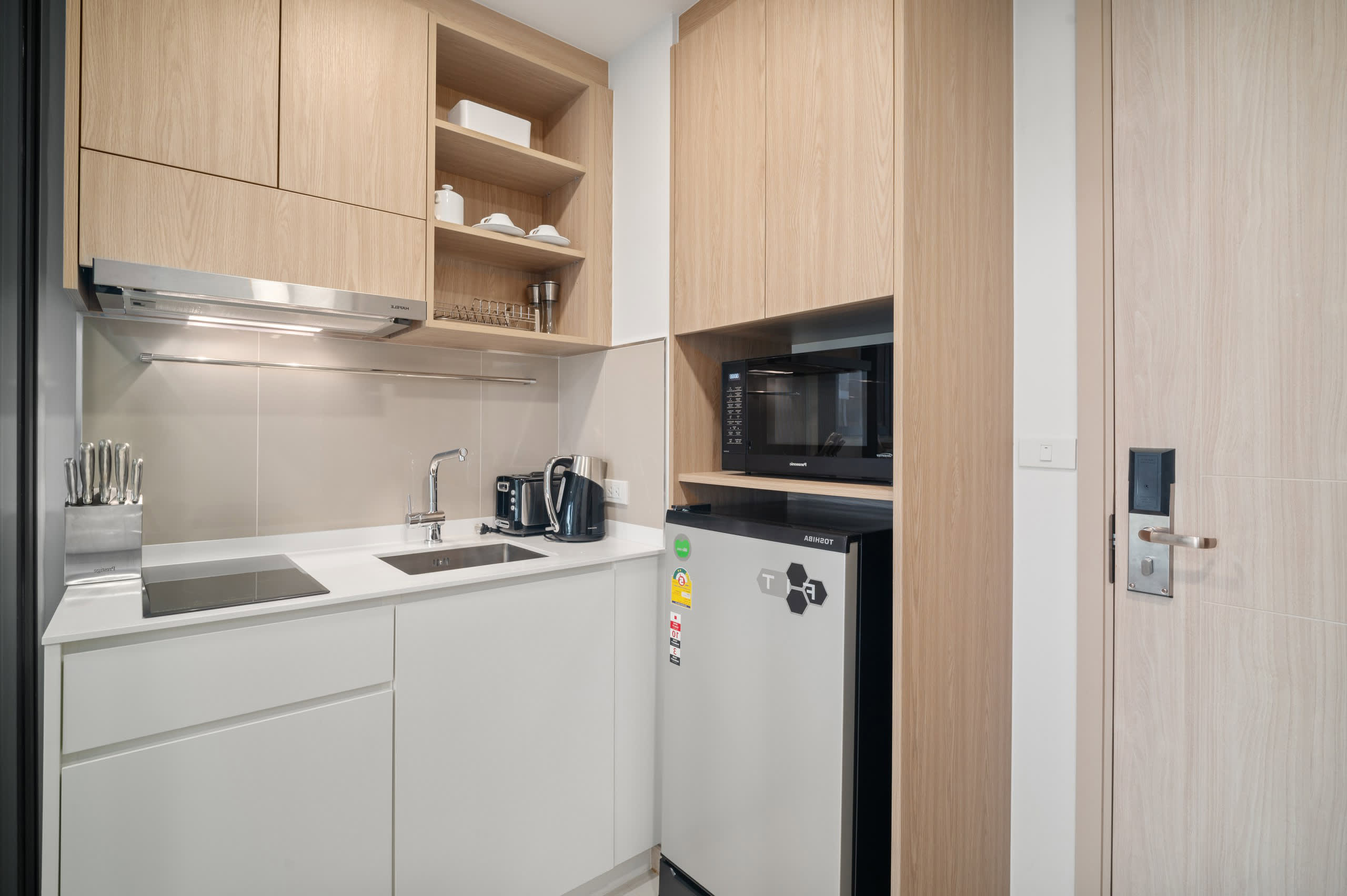 Skypark Aurora 1BR 1C Golf side