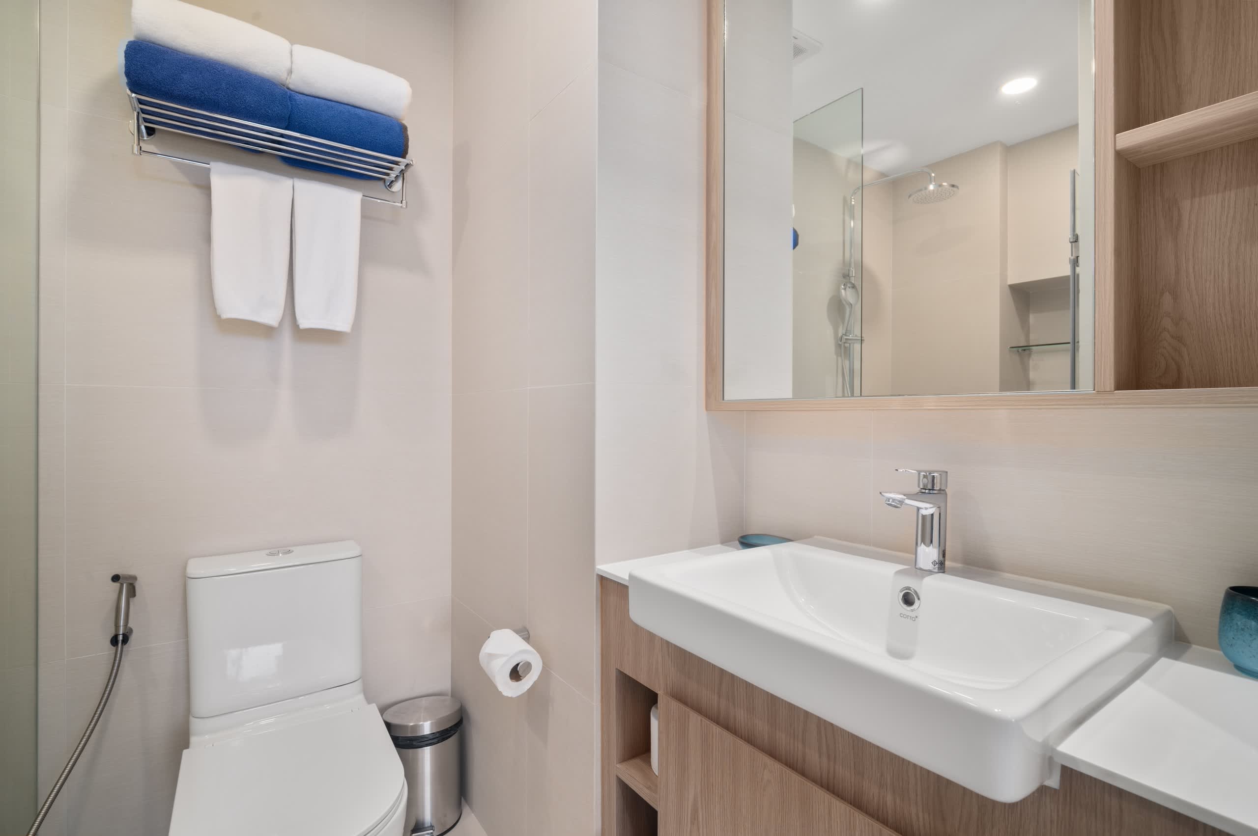 Skypark Aurora 1BR 1C Golf side