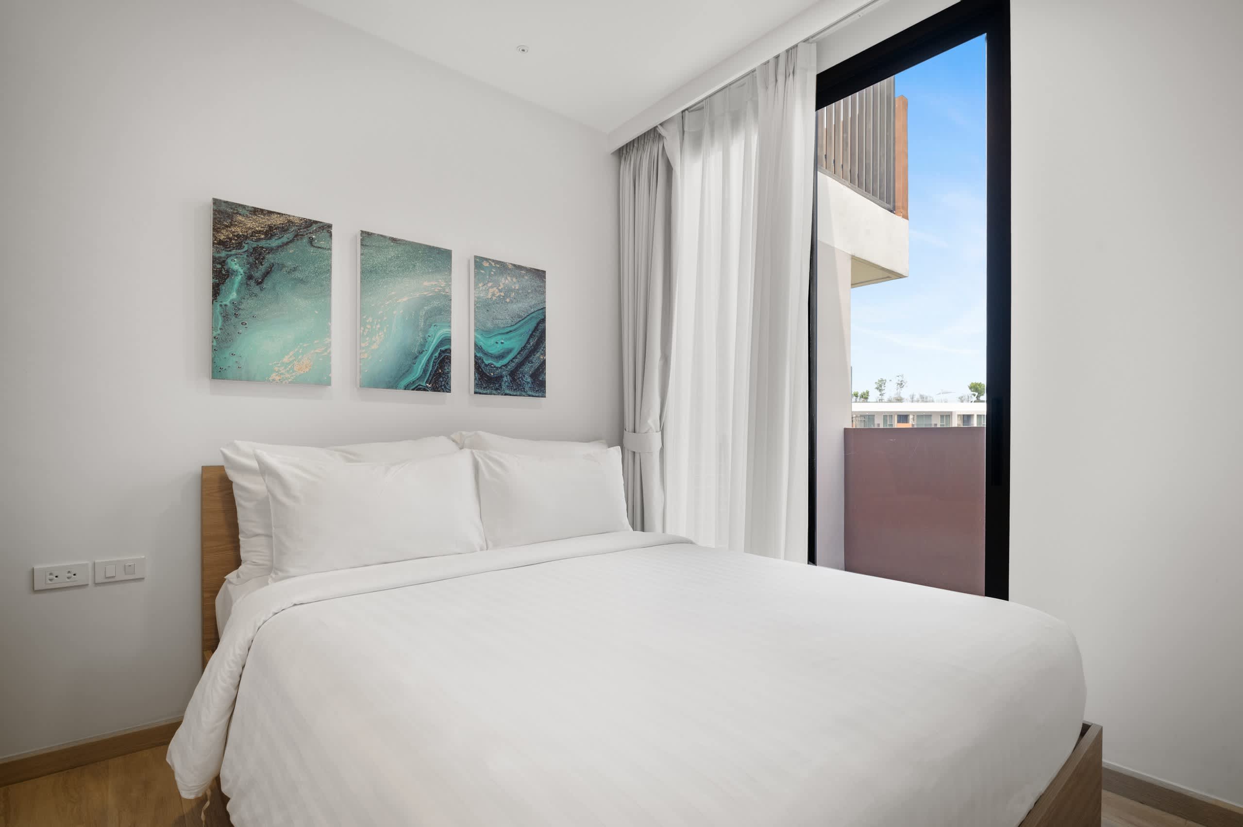 Skypark Aurora 2BR 2Bx2 Golf side