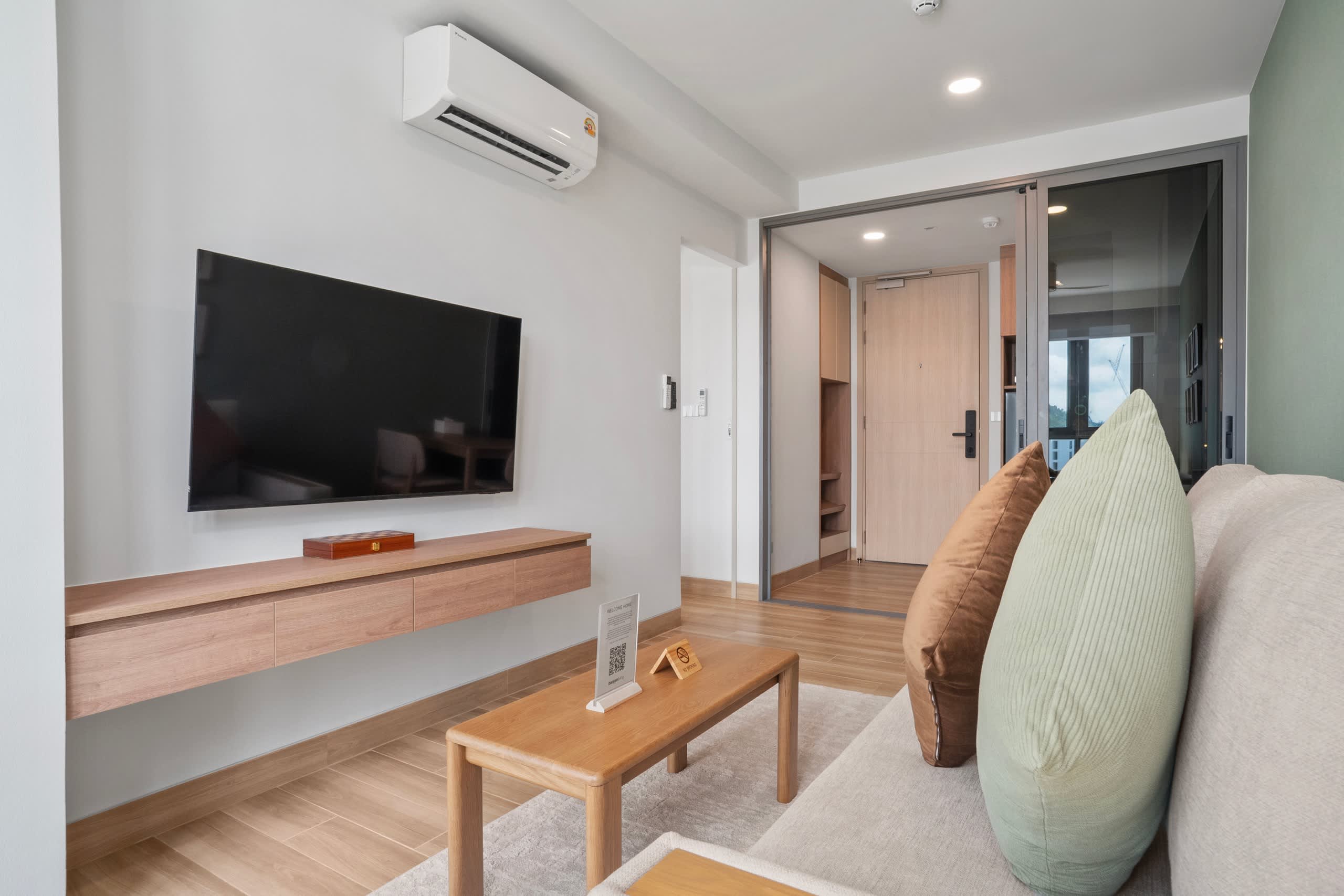 Skypark Celeste 4, One Bedroom 1Cx Premium