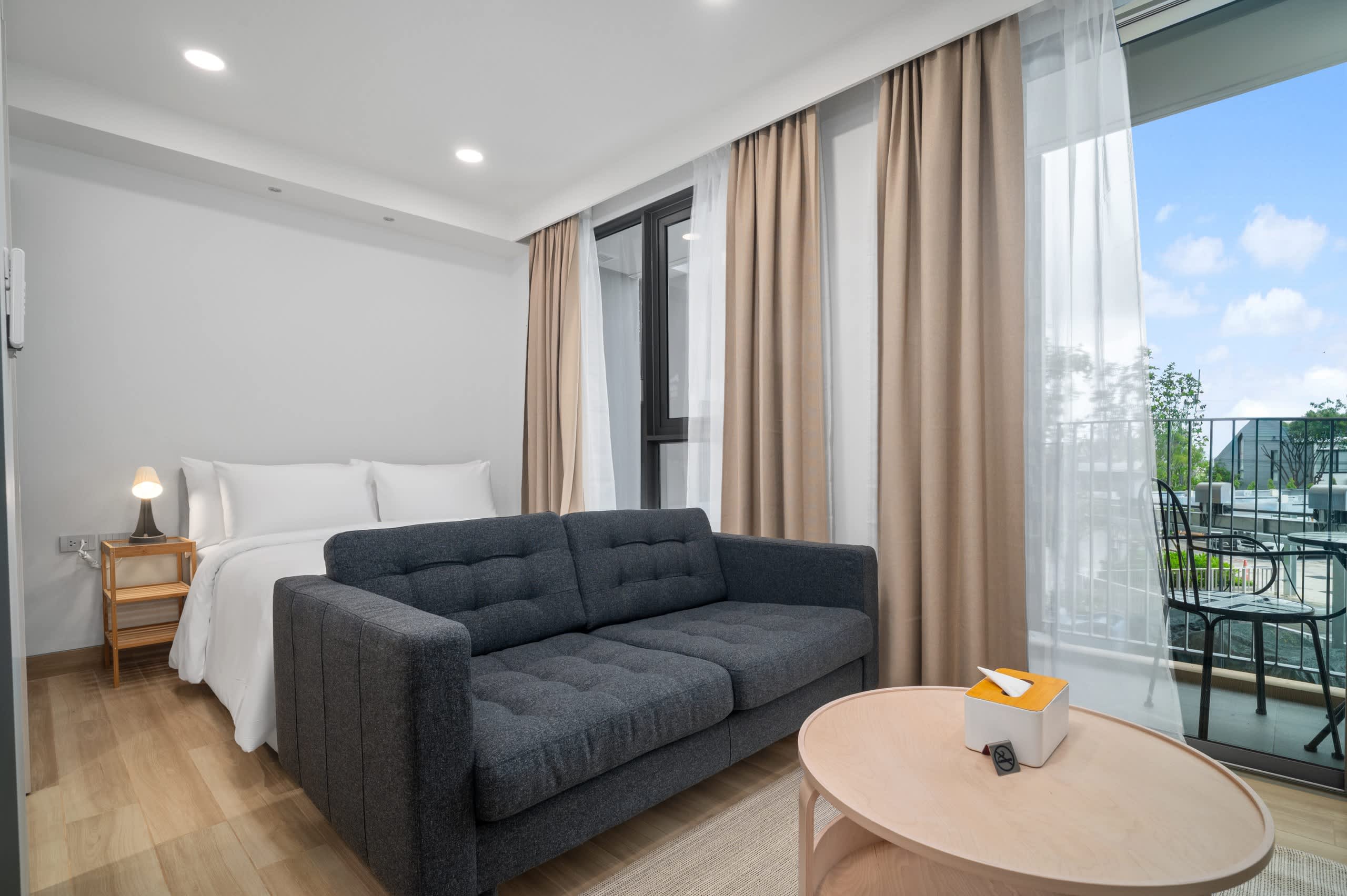 Skypark Celeste 5, Studio 5215 1A Deluxe