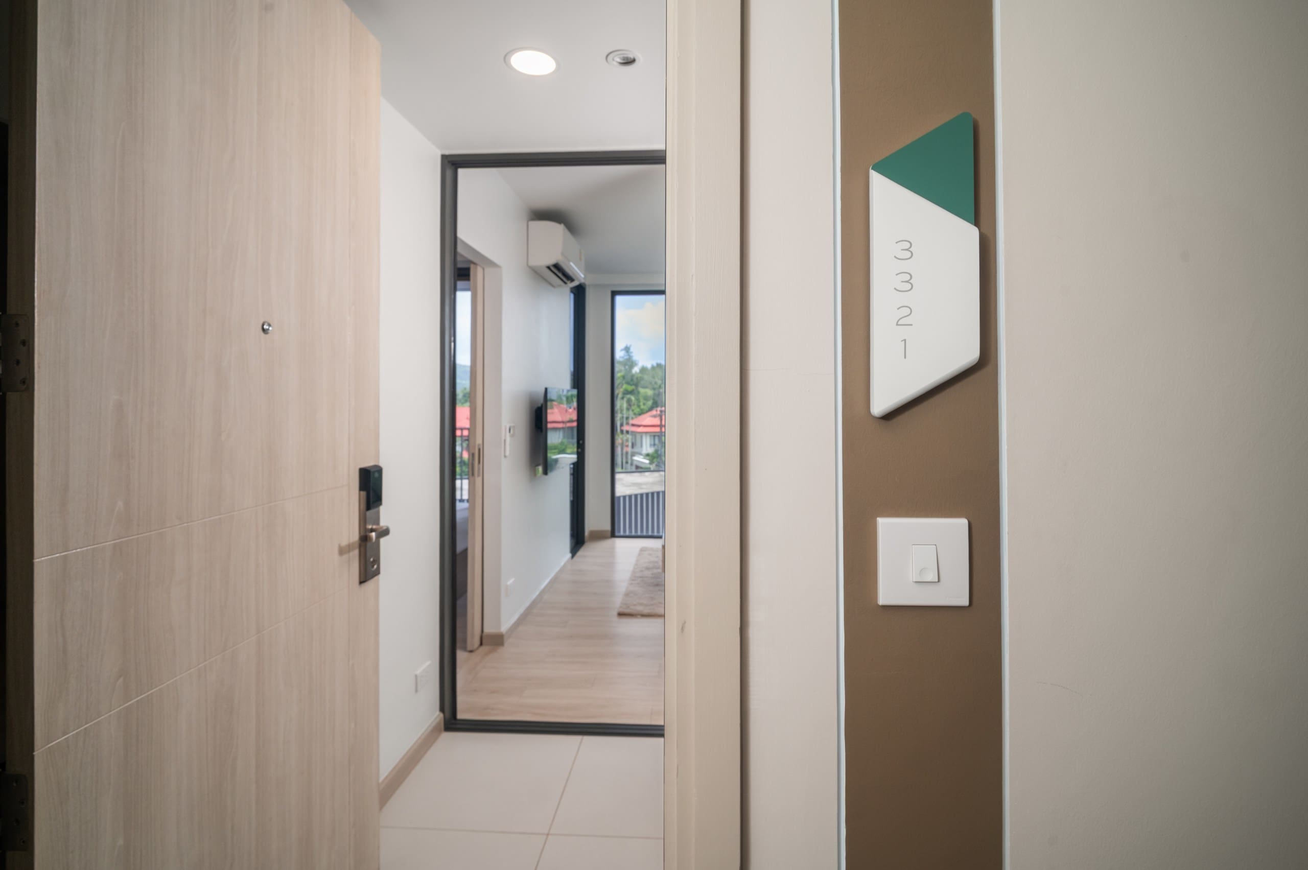Skypark Aurora 1BR 1B Lake side