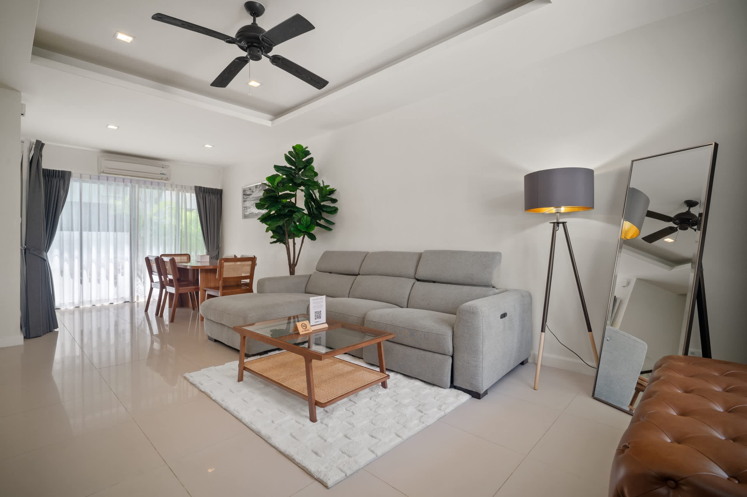 Laguna Parkside Residences Three-Bedroom 65/91