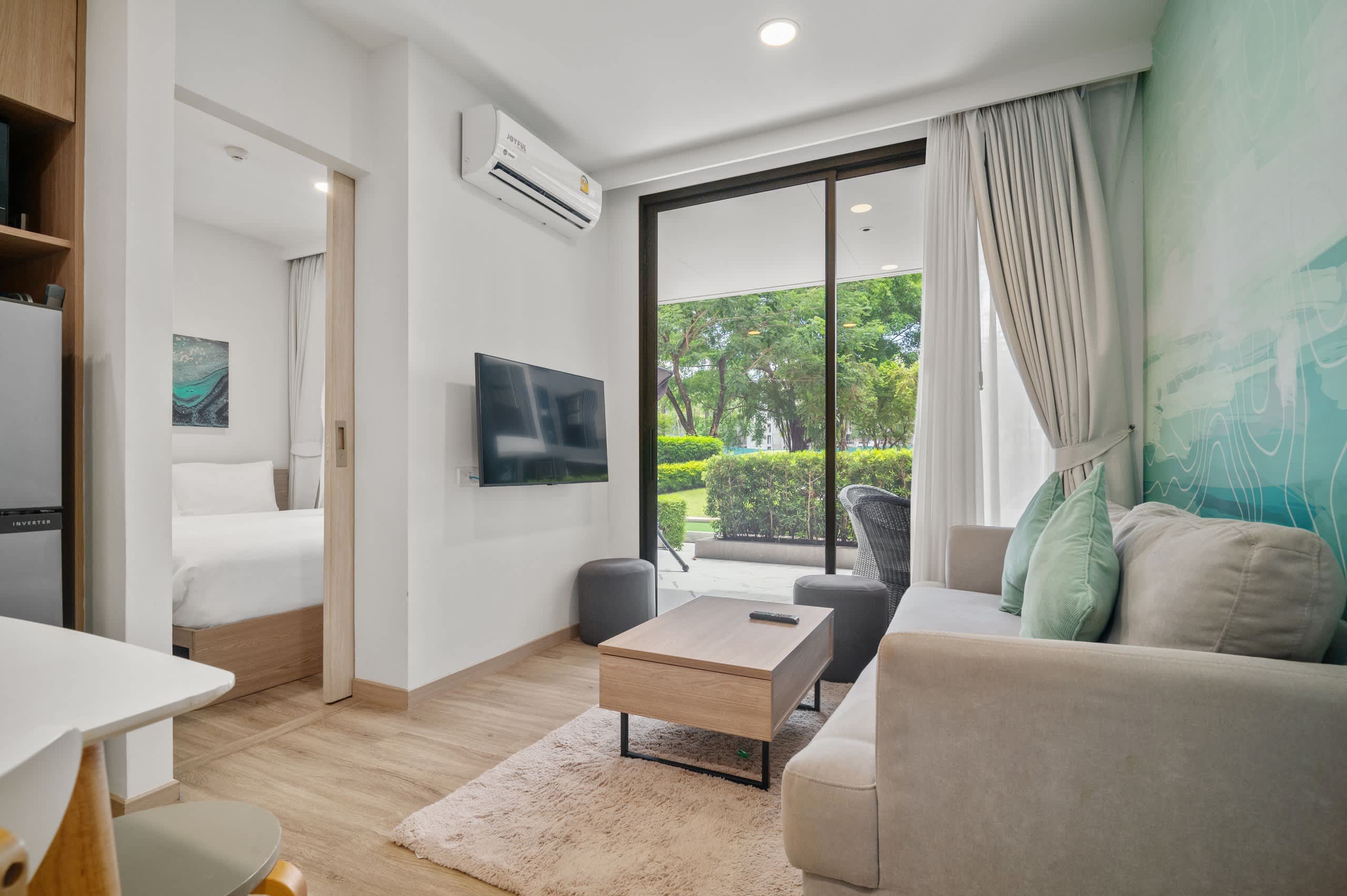 Skypark Aurora 2BR 2A2 Golf side