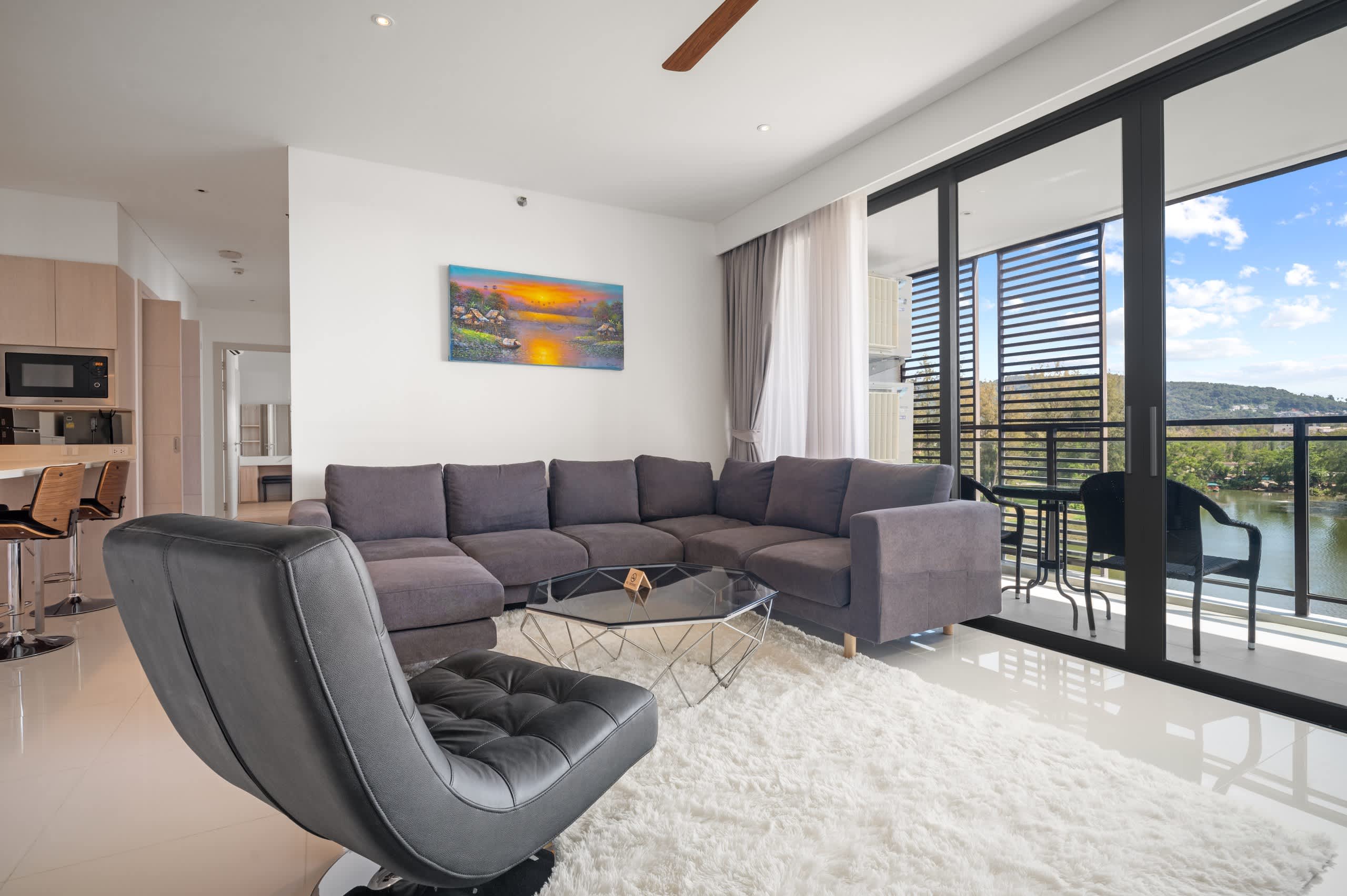 Cassia Residences 3BR B Lake side