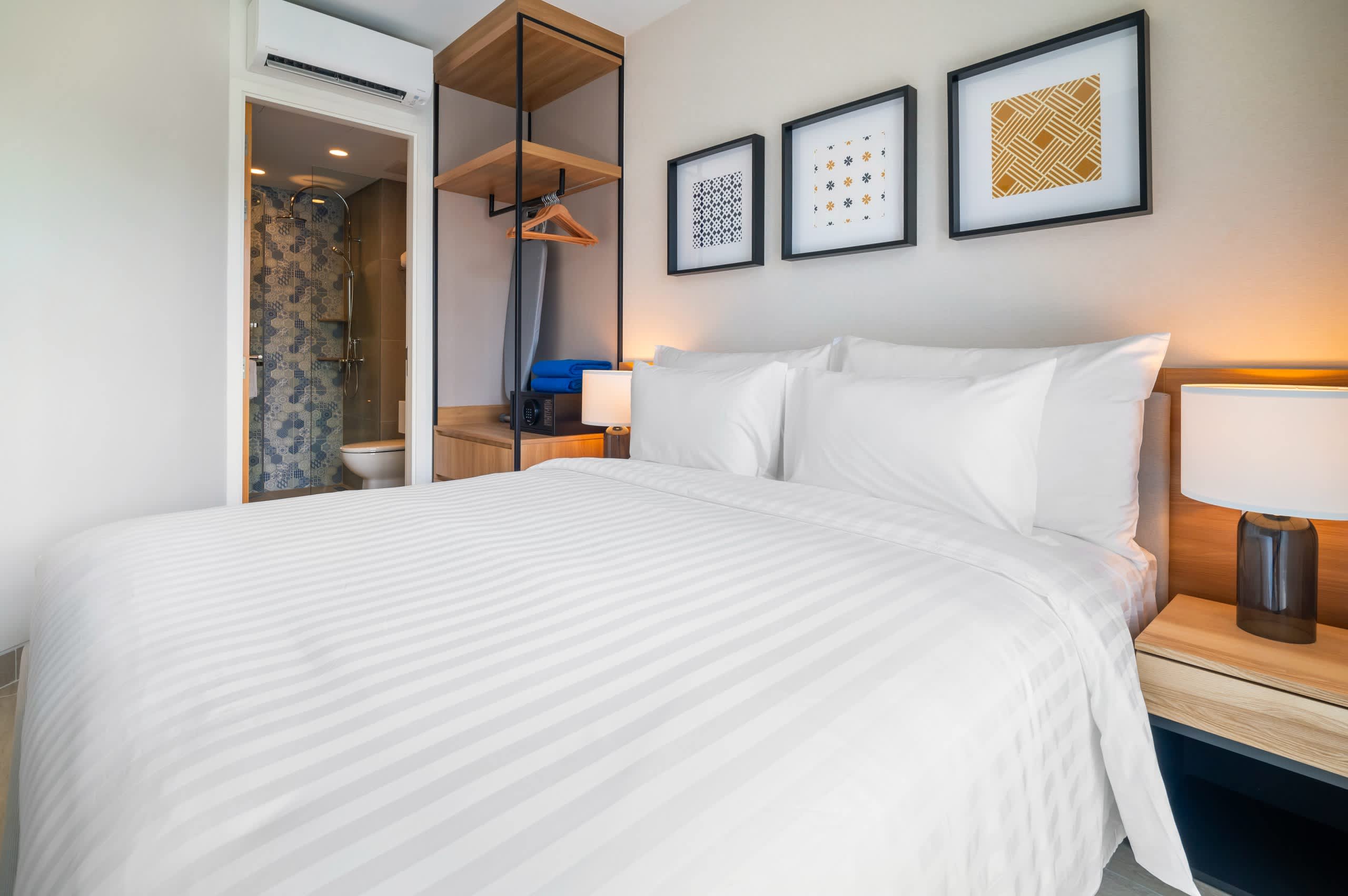 Laguna Lakeside, One Bedroom 1603 B5 Premium