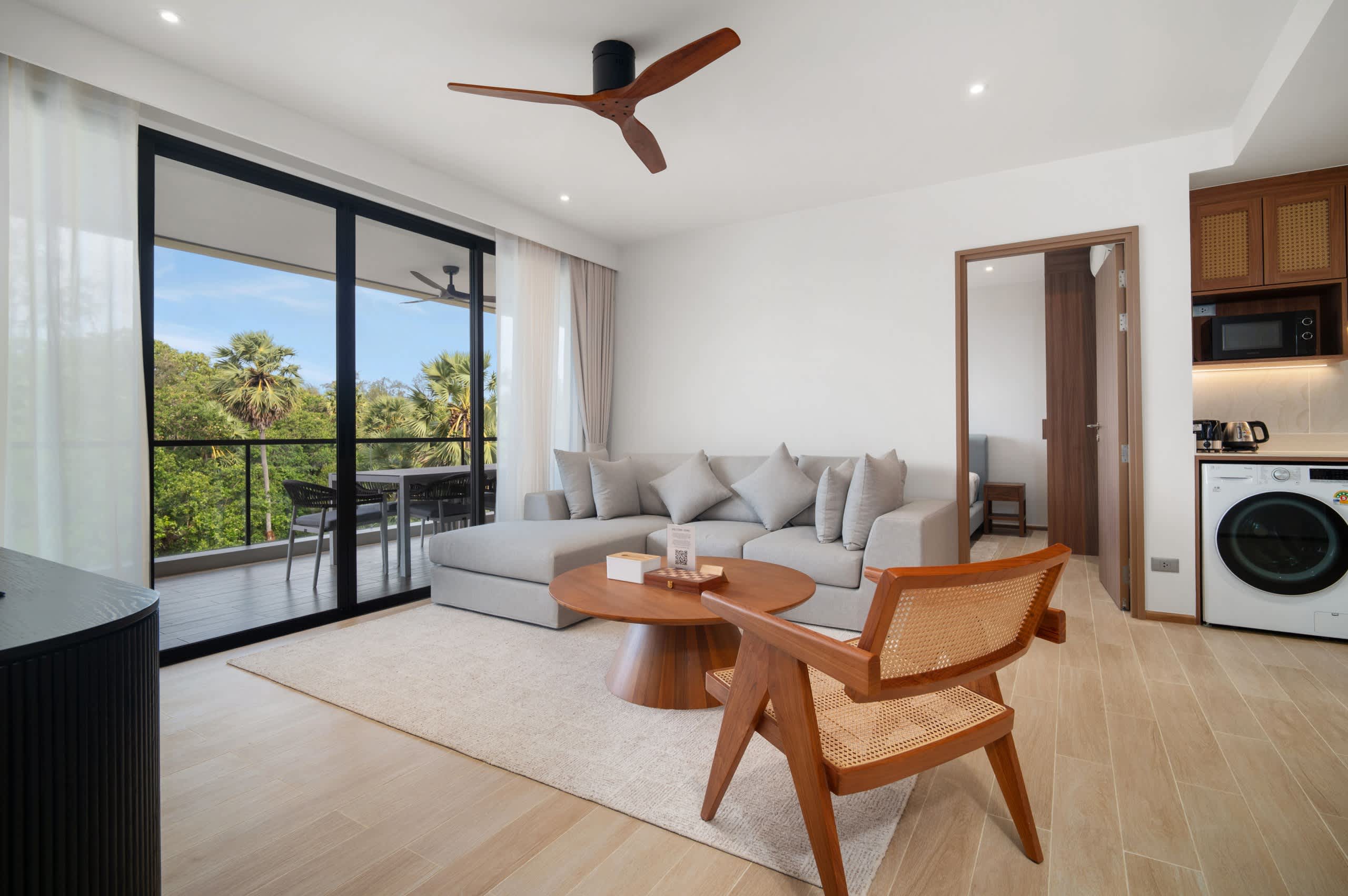Seashore Residences Three-Bedroom 3A Premium