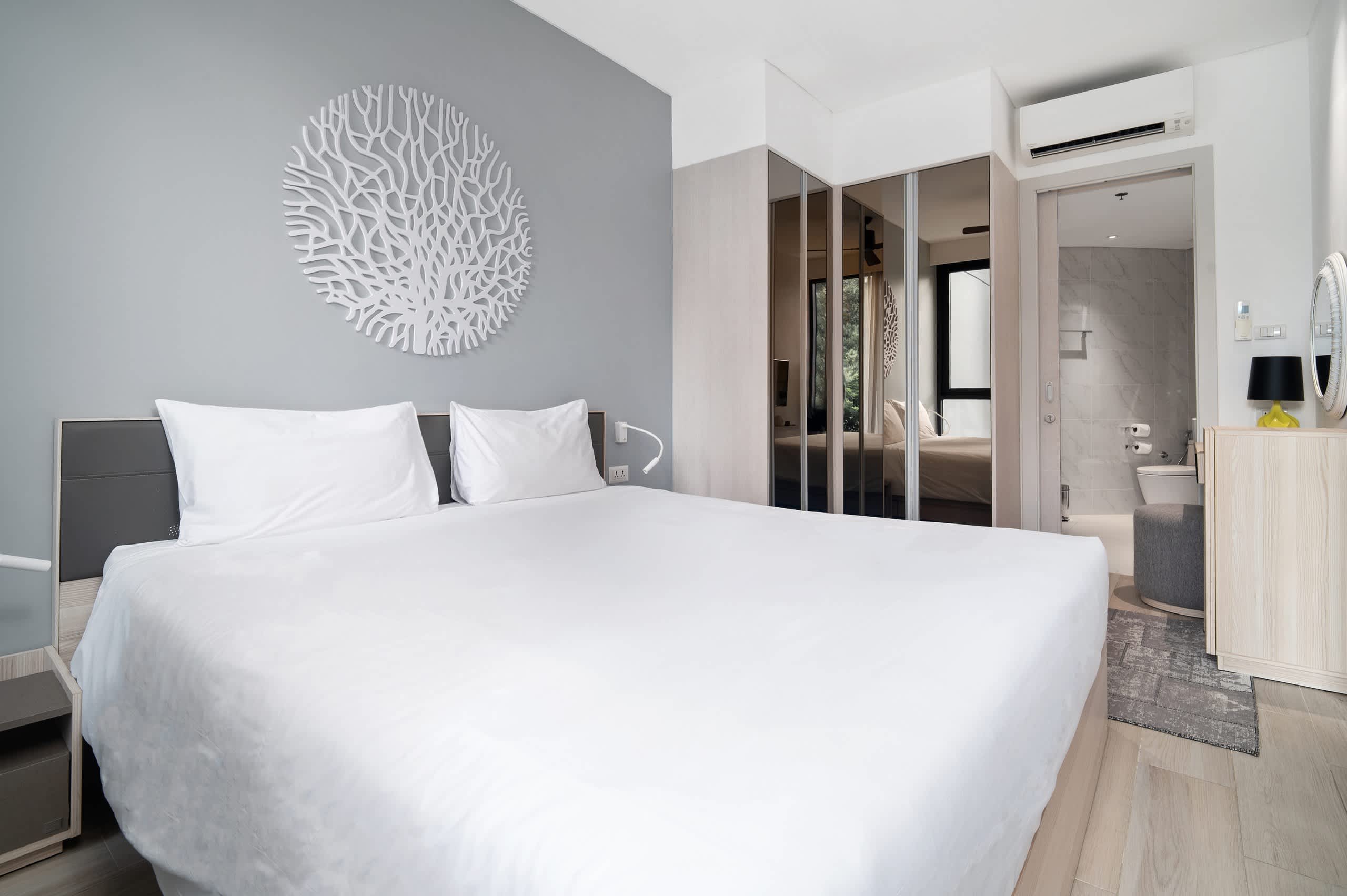 Cassia Residences 1BR A1 Lake side Ground Floor