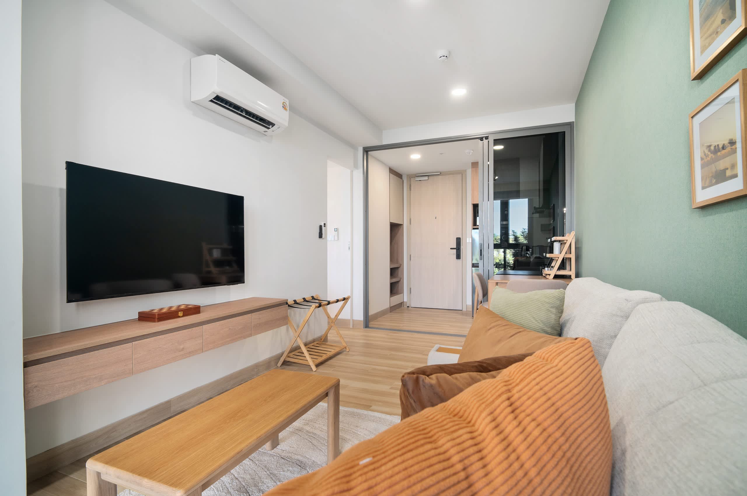 Skypark Celeste 4, One-Bedroom 1Cx Deluxe Golf