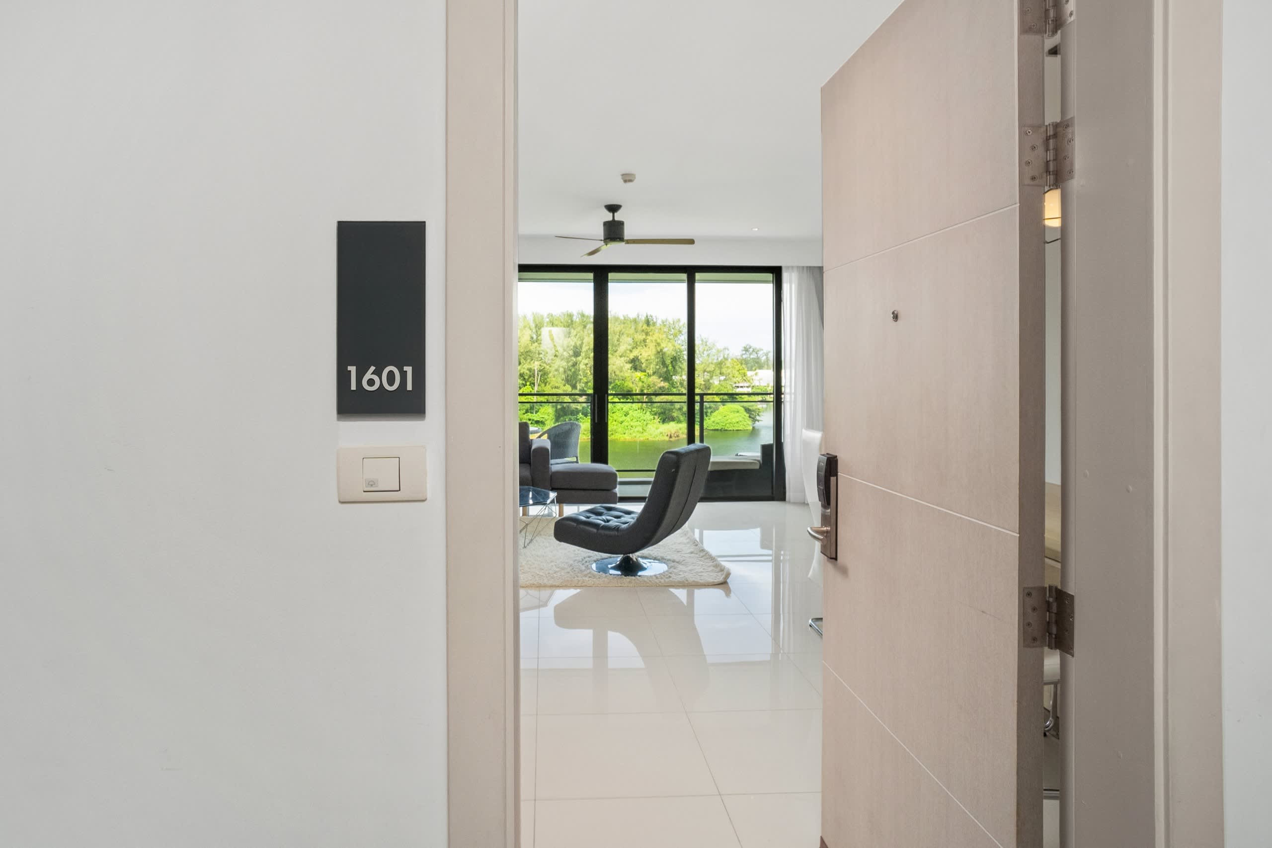Cassia Residences, Three-Bedroom 1601 B Premium Lake