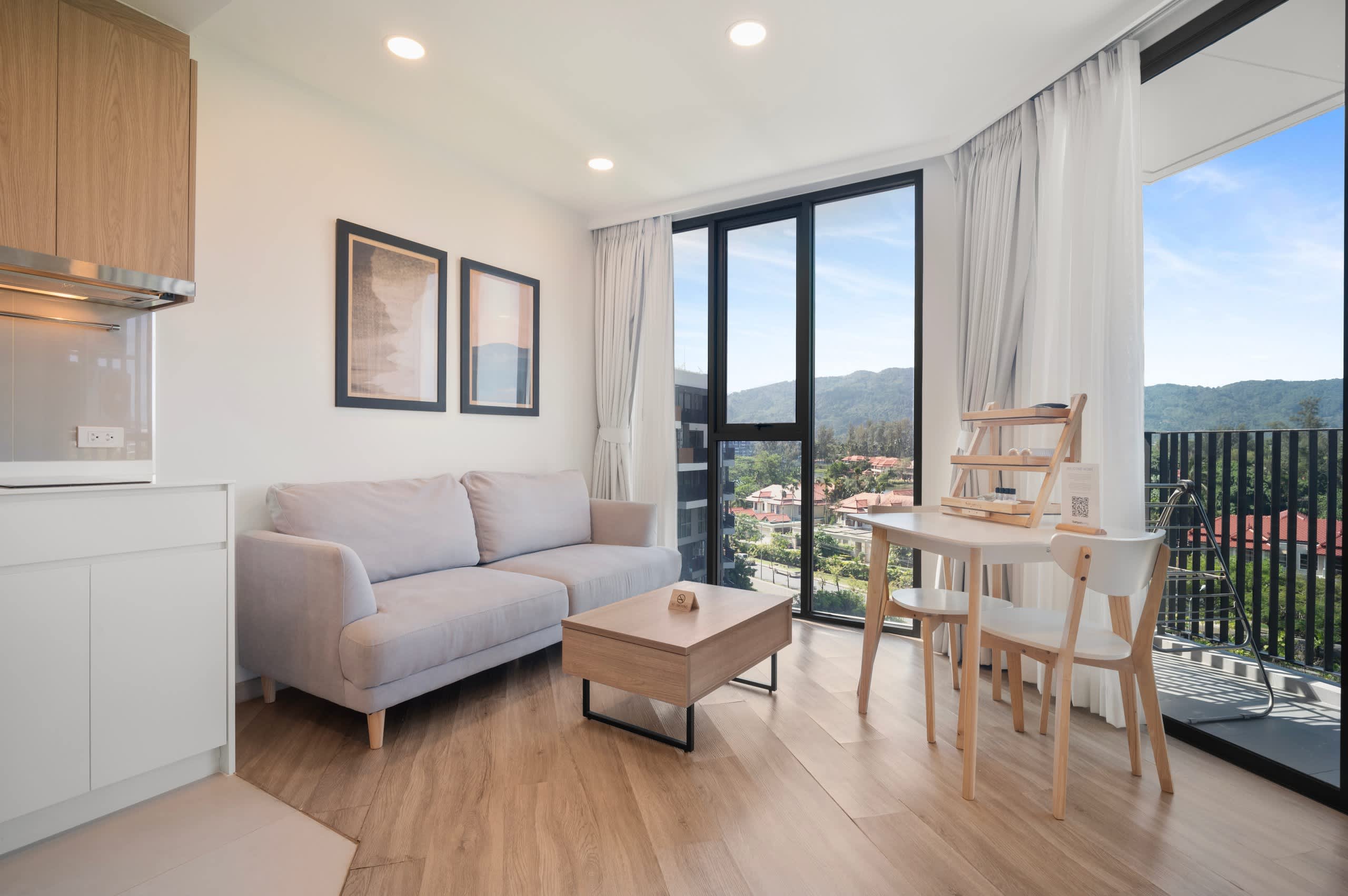Skypark Aurora 1BR 1D Lake side