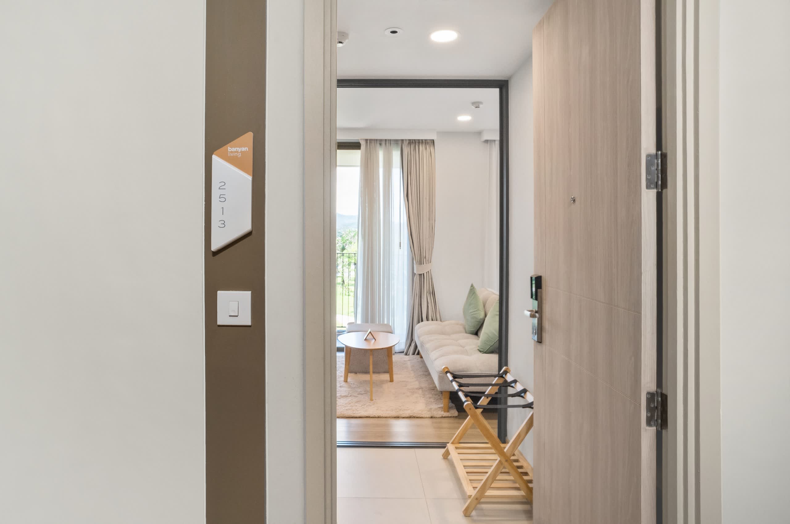 Skypark Aurora 2, Studio 2513 1A Premium