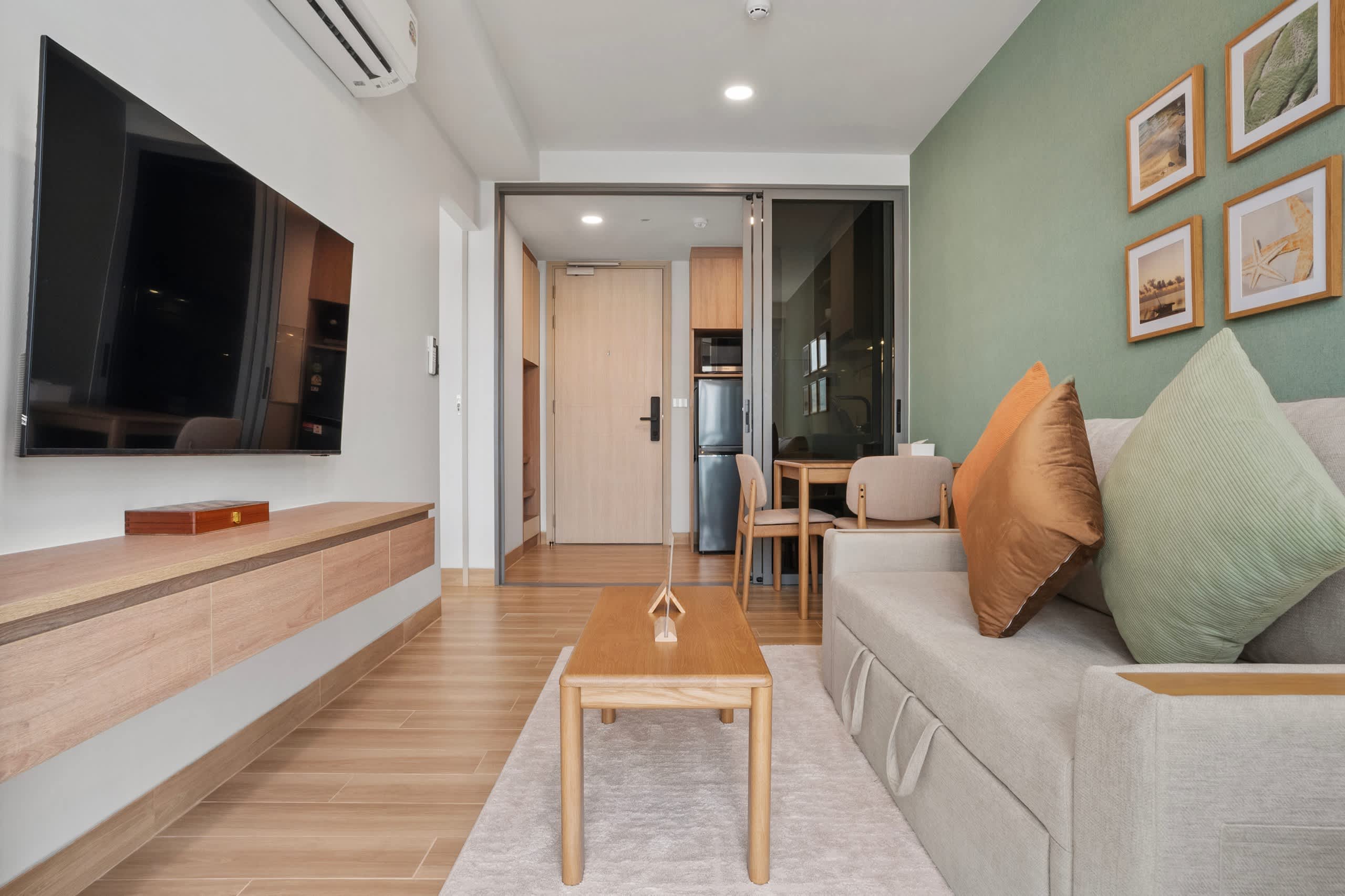 Skypark Celeste 4, One Bedroom 1Cx Premium