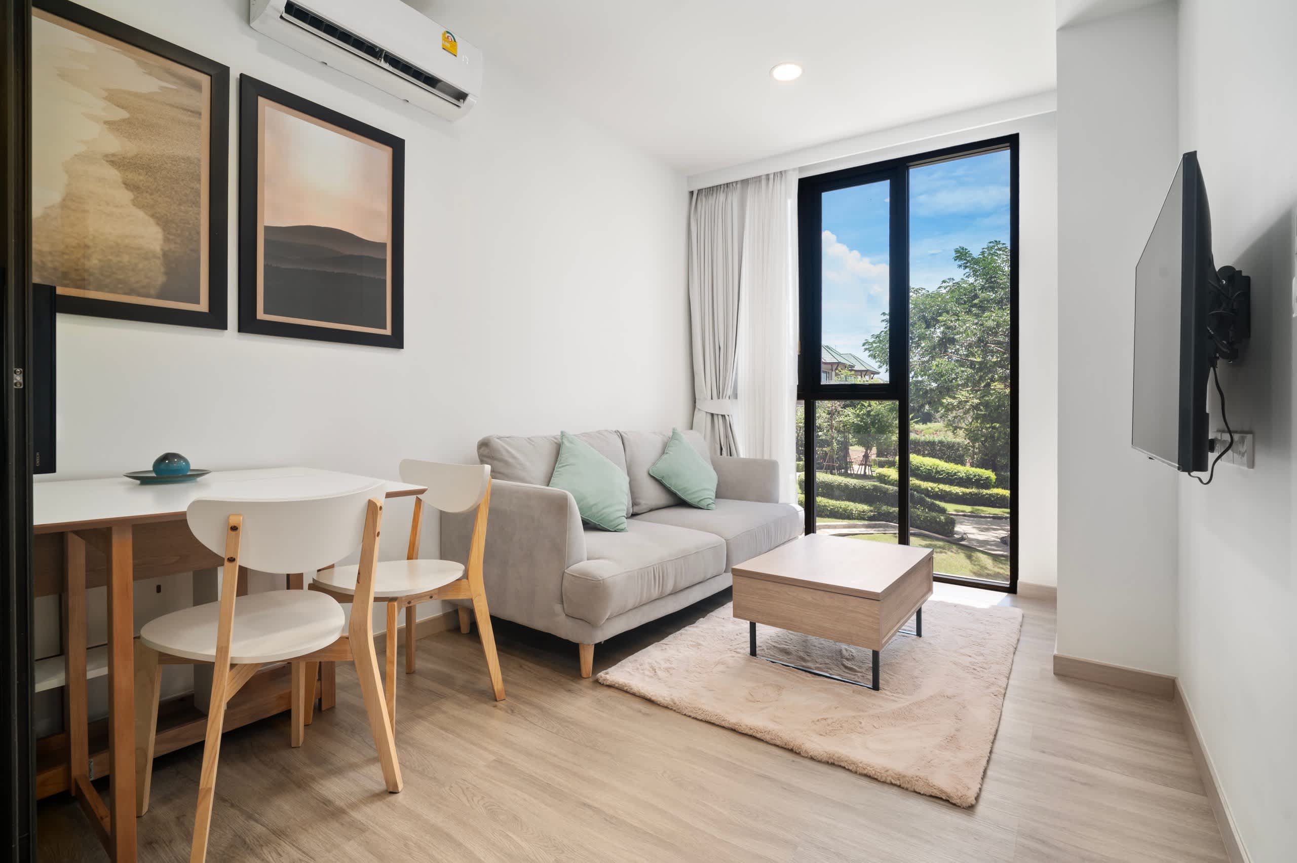 Skypark Aurora, One Bedroom 1Bx Deluxe