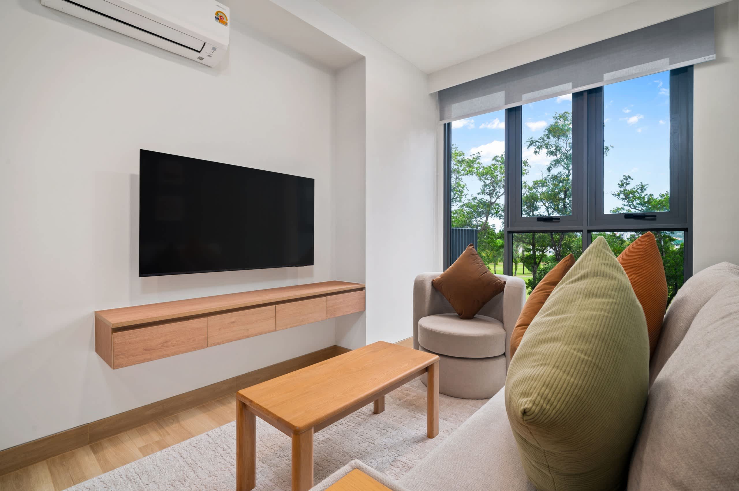 Skypark Celeste 5, One Bedroom 1Cx Premium