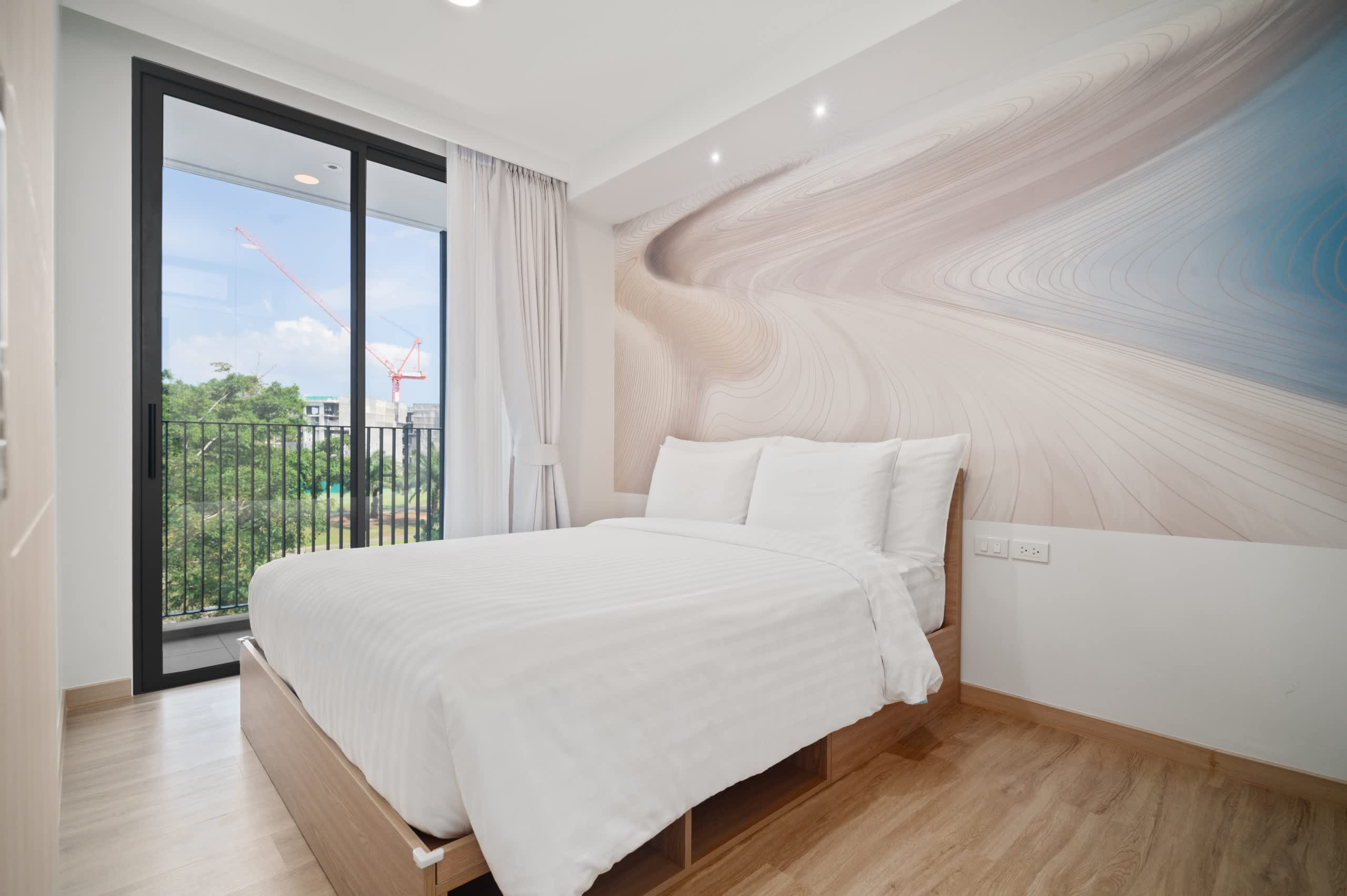 Skypark Aurora 1BR 1C Golf side