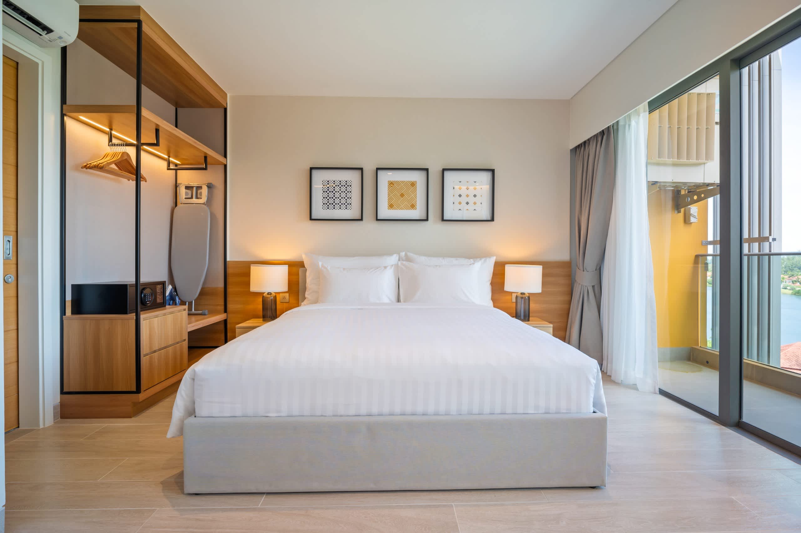 Laguna Lakeside Residences 1BR B3 Road side