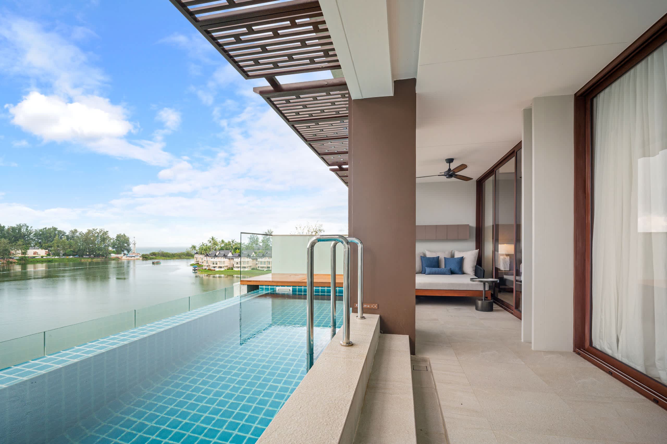 Angsana Oceanview Residences 2BR Bc Lake side