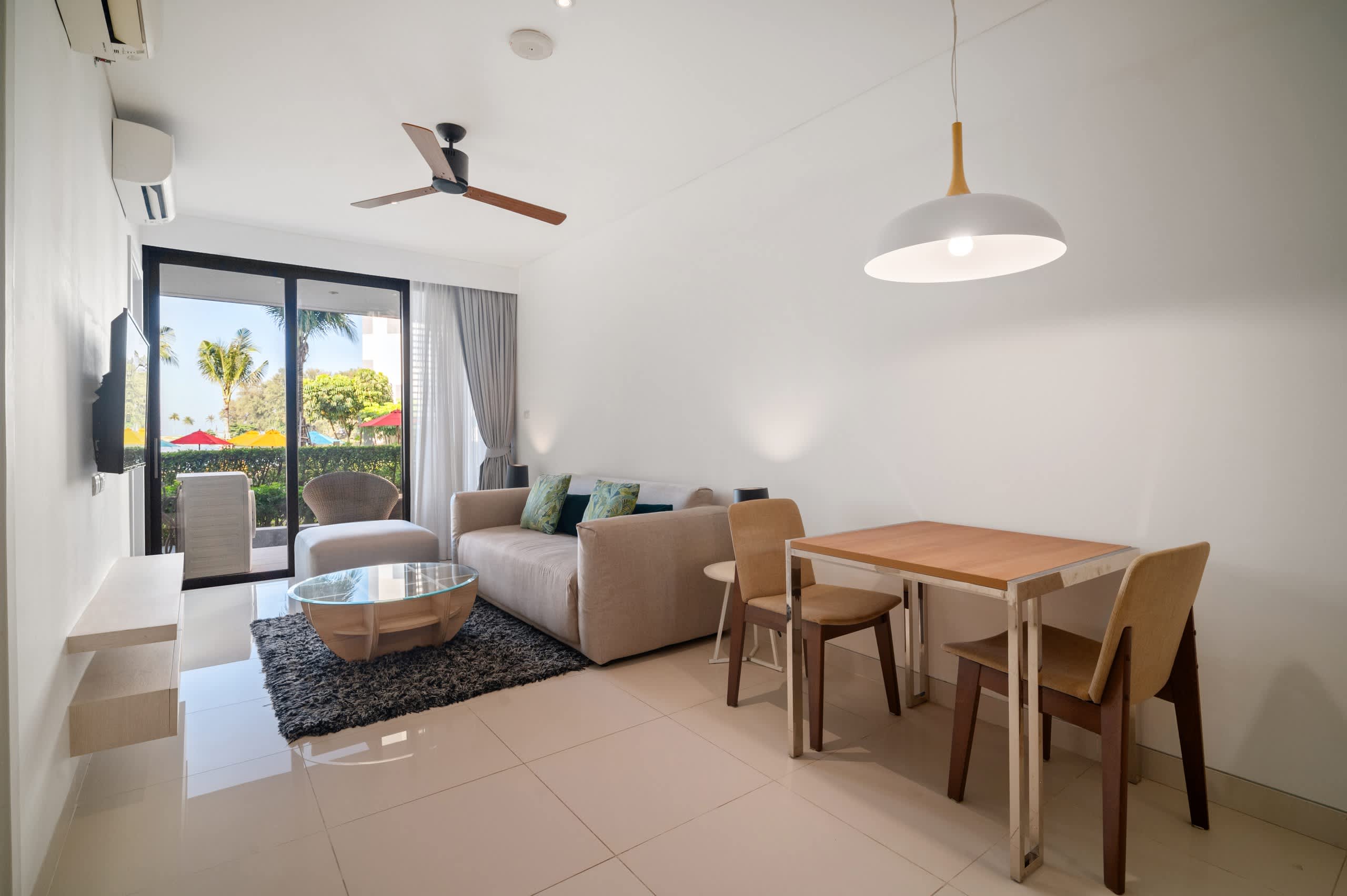 Cassia Residences 1BR A Sea side