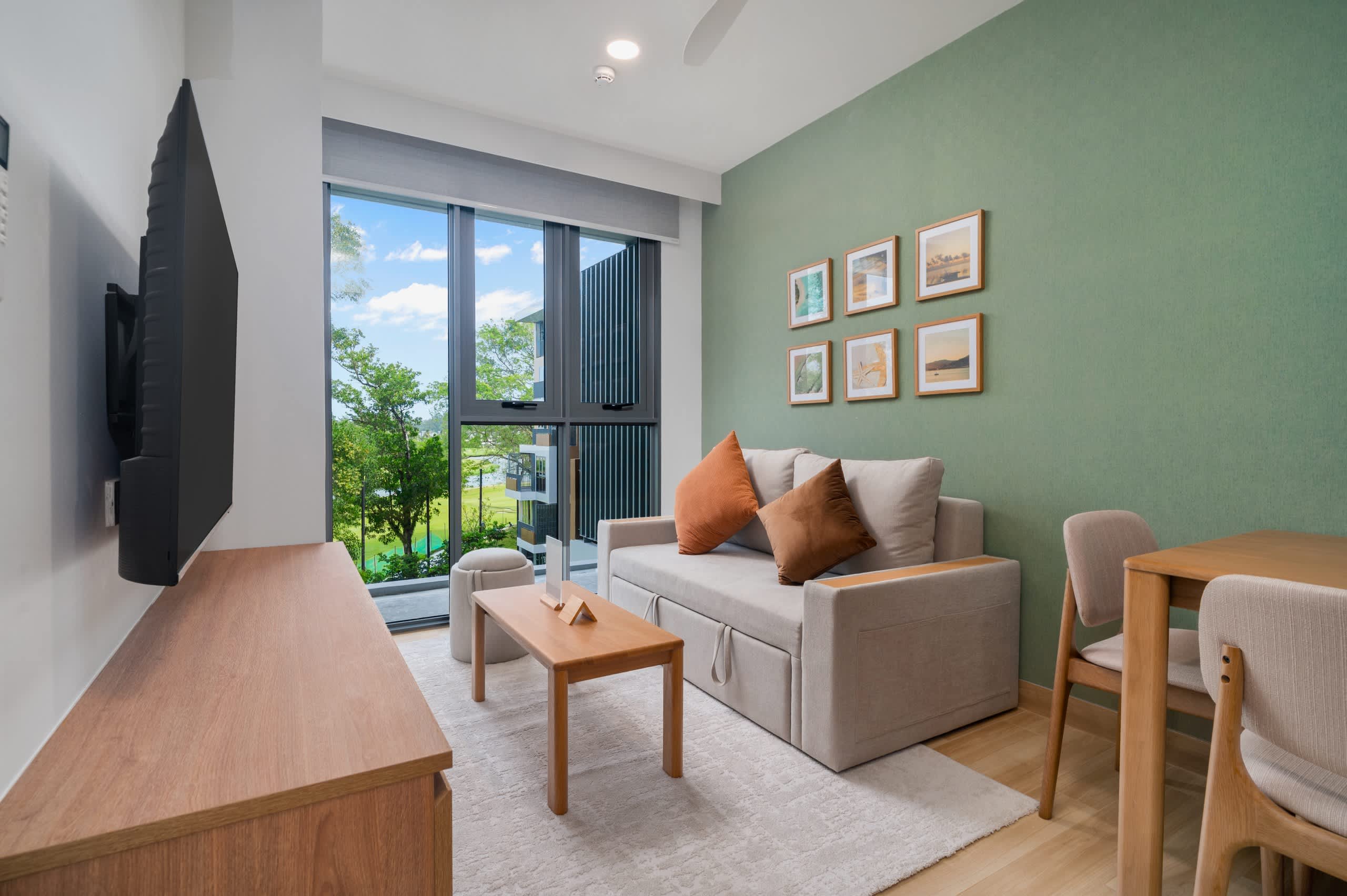 Skypark Celeste 5, One Bedroom 1Bx Premium