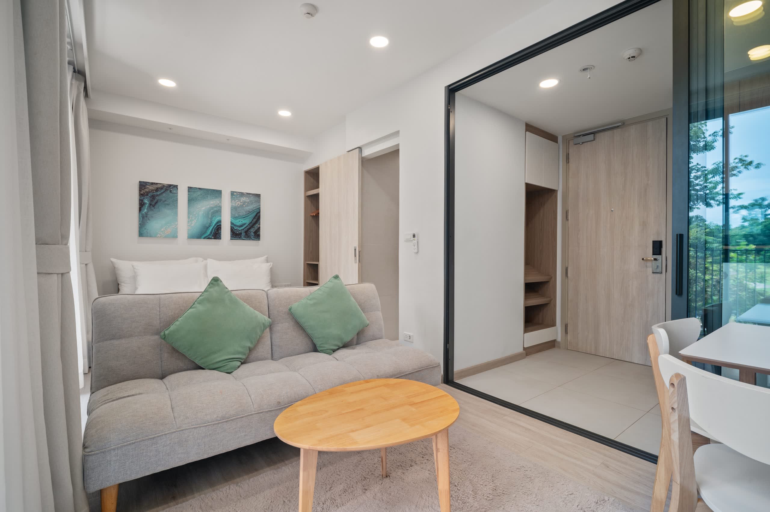 Skypark Aurora 3, Studio 1A Deluxe