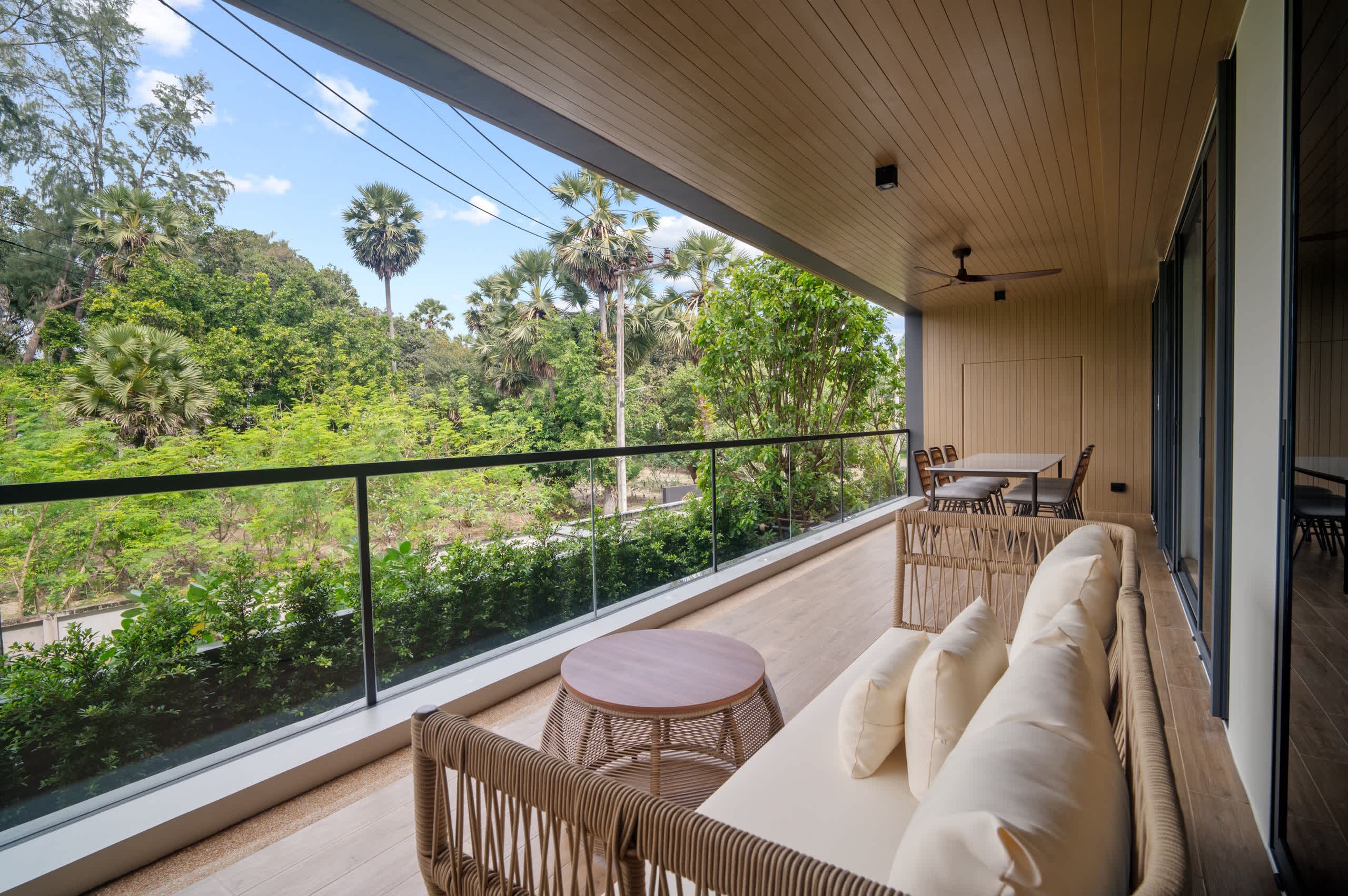 Laguna Beach Residences Seashore 3BR 3A Deluxe