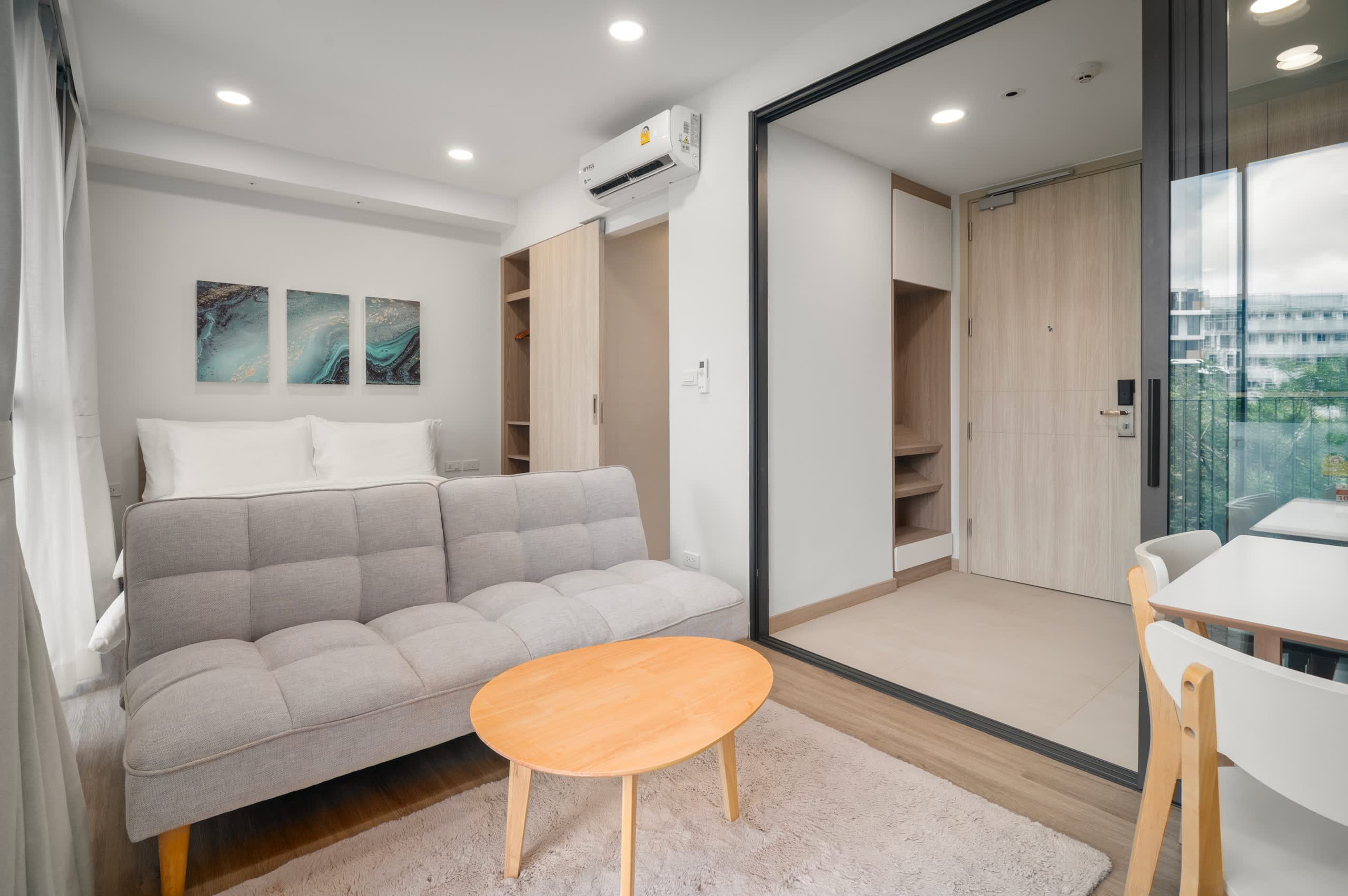 Skypark Aurora 2, Studio 1A deluxe