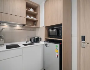 https://assets.banyanliving.com/s3fs-public/styles/card/public/pictures/o8jufjgiirvnwajep1vq.jpg.webp?itok=HIDOFH__