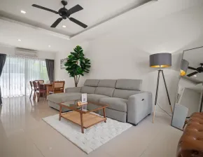 Laguna Parkside, 65/91 Three-Bedroom Townhouse
